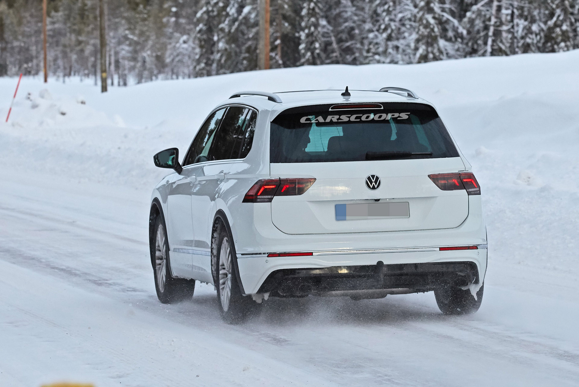 2021 Volkswagen Tiguan R Shows Quad Exhaust Pipes, Likely Packs 300+ HP