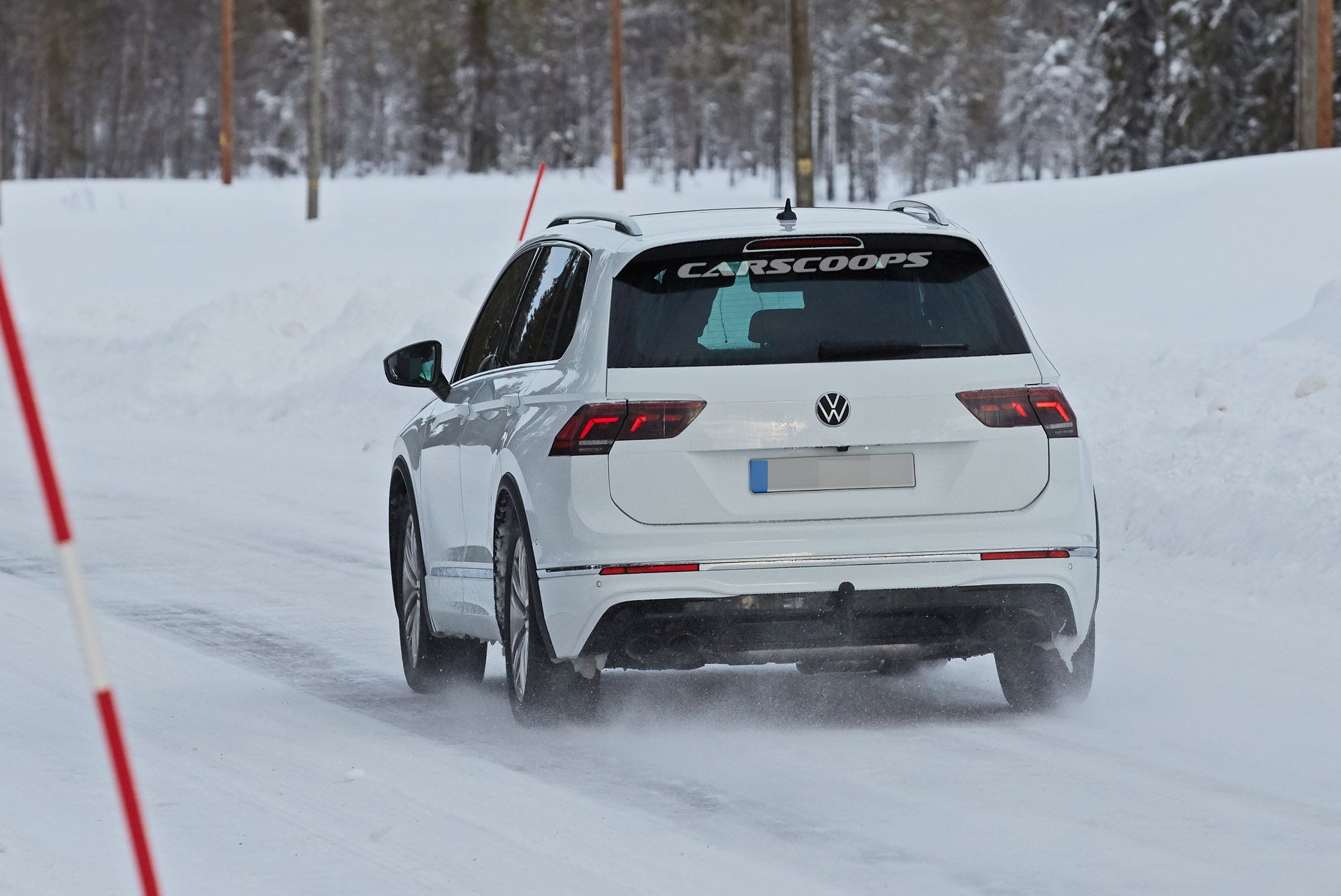 2021 Volkswagen Tiguan R Shows Quad Exhaust Pipes, Likely Packs 300+ HP