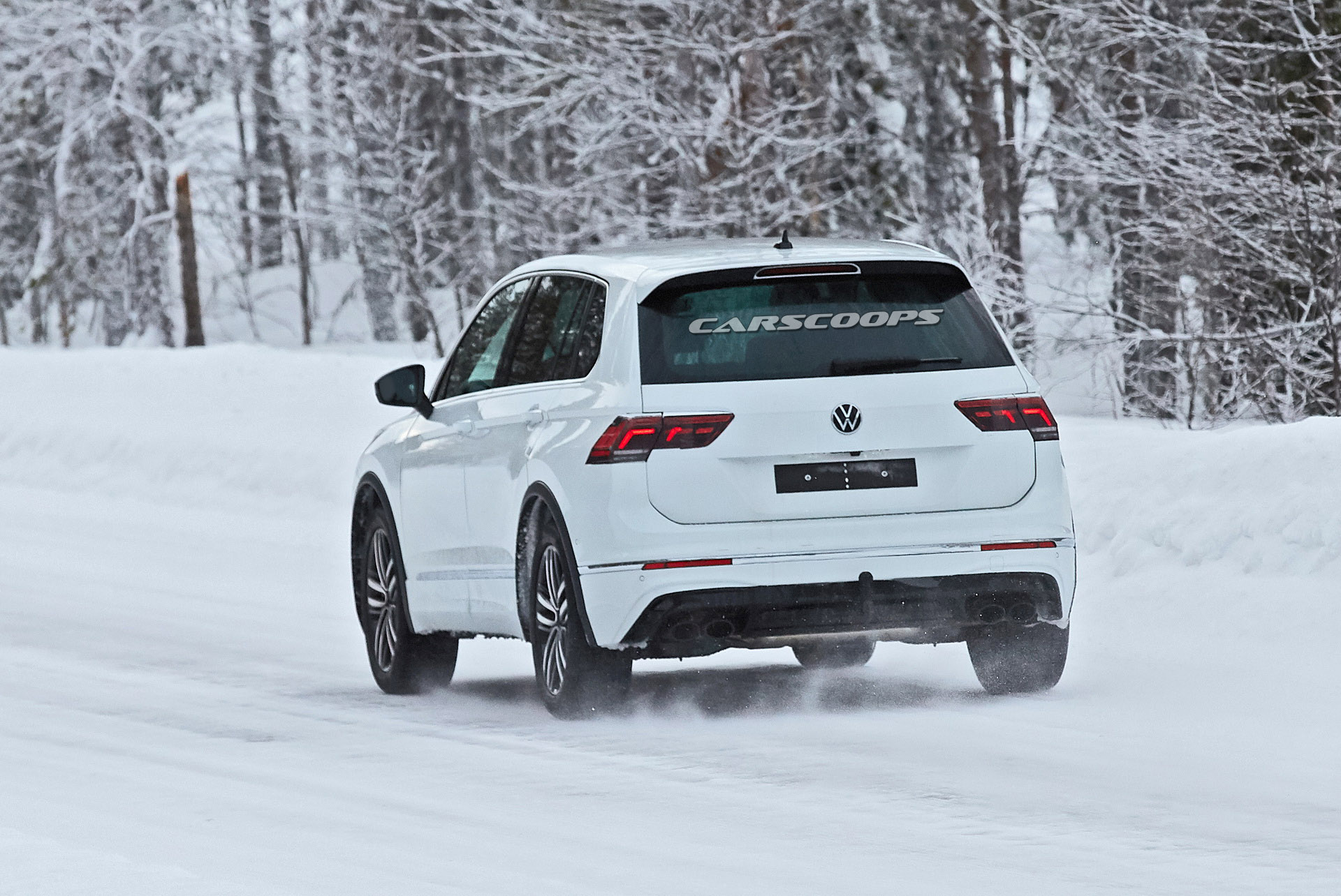 2021 Volkswagen Tiguan R Shows Quad Exhaust Pipes, Likely Packs 300+ HP