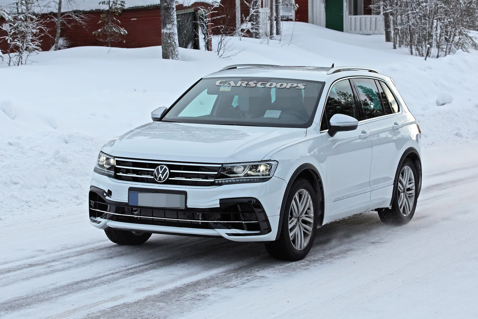 2021 Volkswagen Tiguan R Shows Quad Exhaust Pipes, Likely Packs 300+ HP