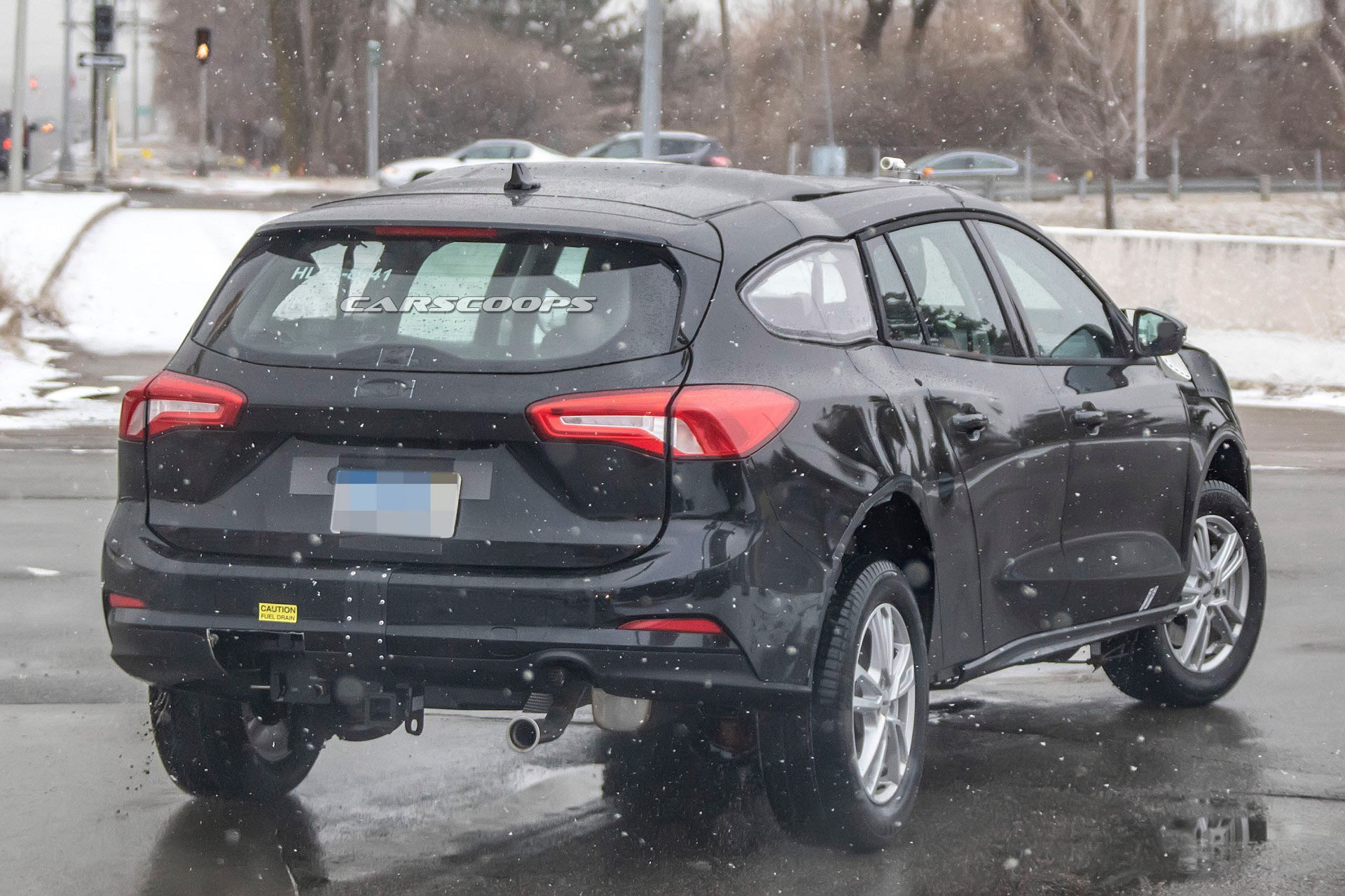 Looks Can Be Deceiving As This Ford Mule Is Likely The 2022 Transit Connect