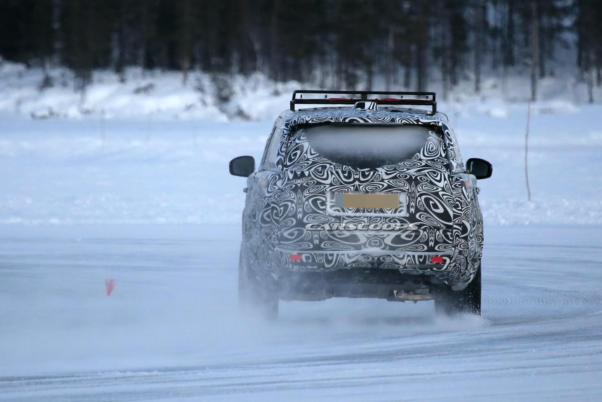 2022 Range Rover Makes Spy Debut In LWB Guise, Will Offer EV Variant