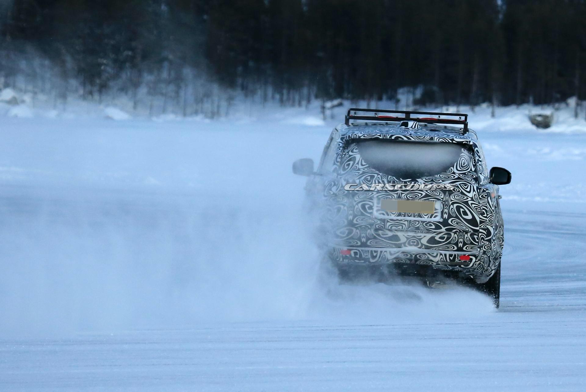 2022 Range Rover Makes Spy Debut In LWB Guise, Will Offer EV Variant