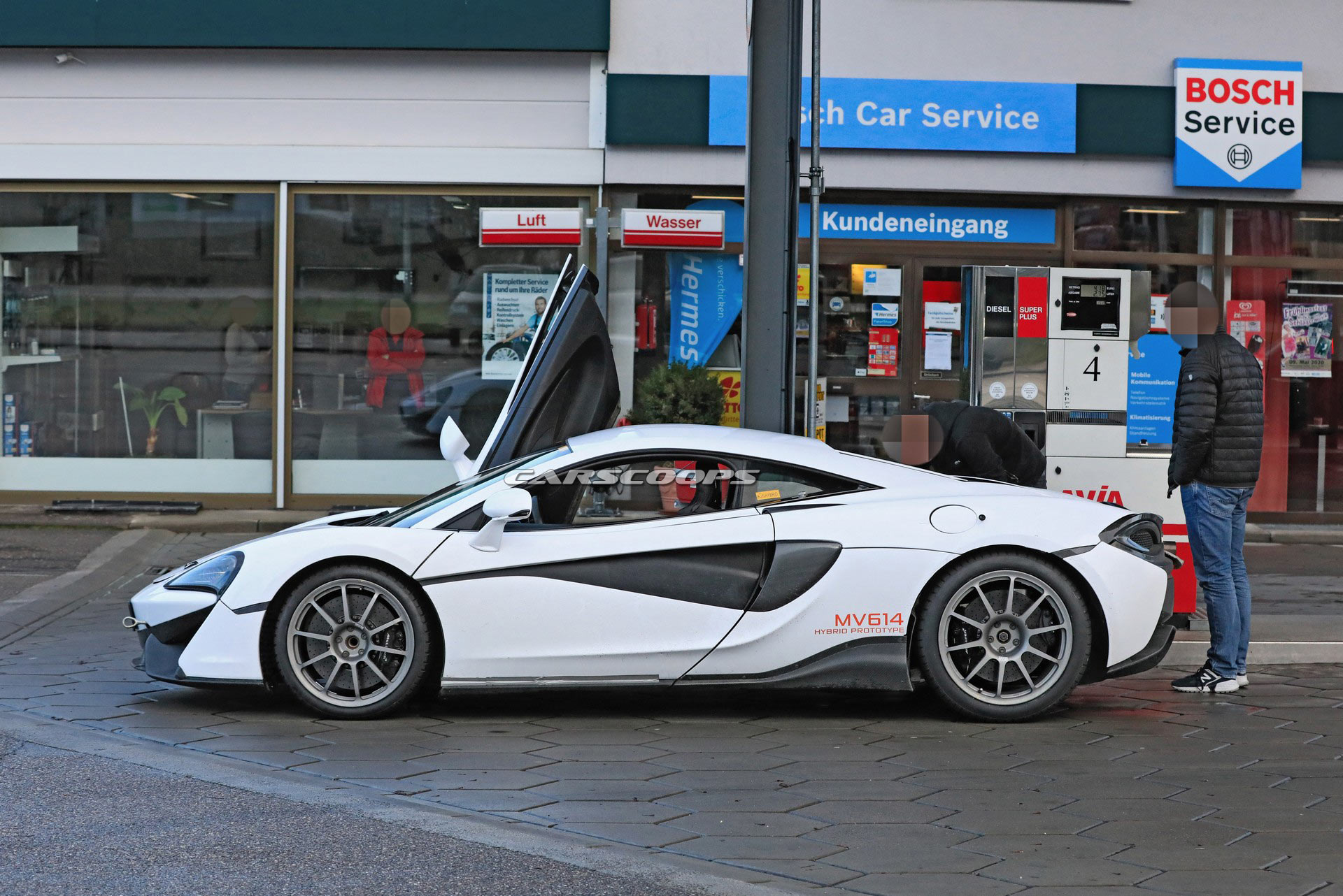 McLaren Sports Series Mule Spied As Digital Dash Could Have Revealed The Production Model