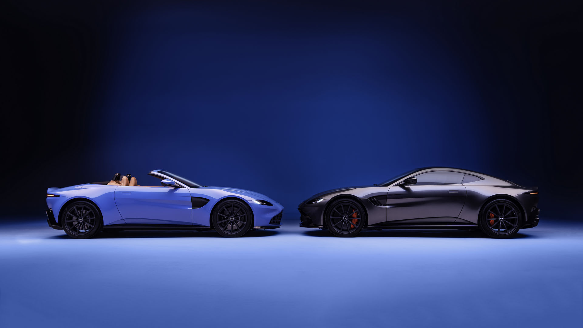 2021 Aston Martin Vantage Roadster Arrives With Folding Soft-Top