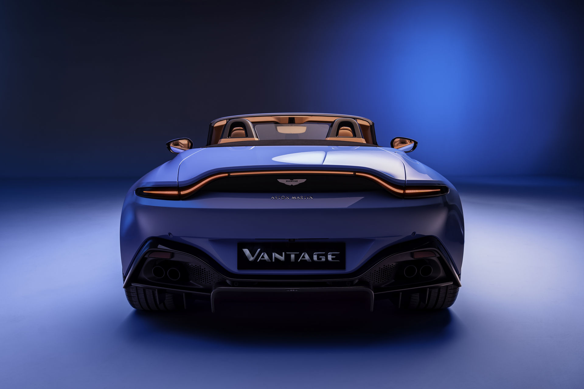 2021 Aston Martin Vantage Roadster Arrives With Folding Soft-Top