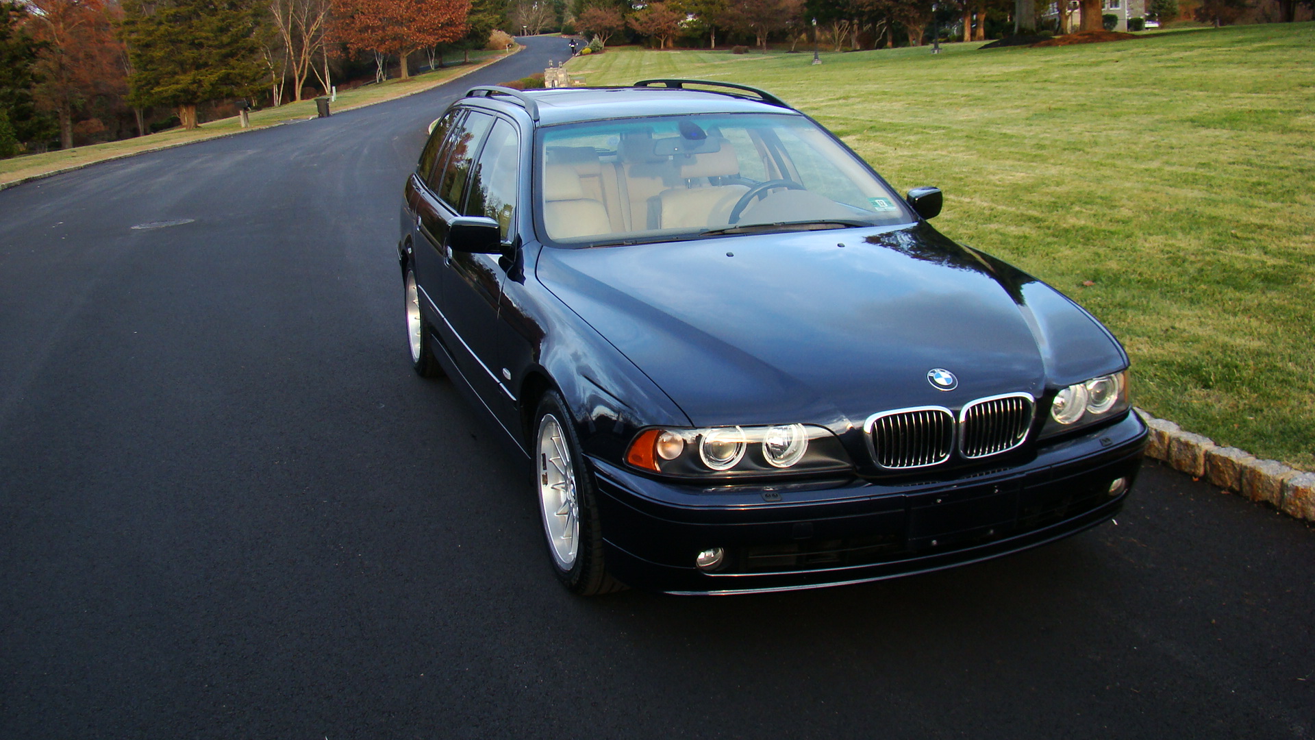 Need A Sexy RWD Wagon? Here’s A 35k Mile 2001 BMW 540i V8 Touring