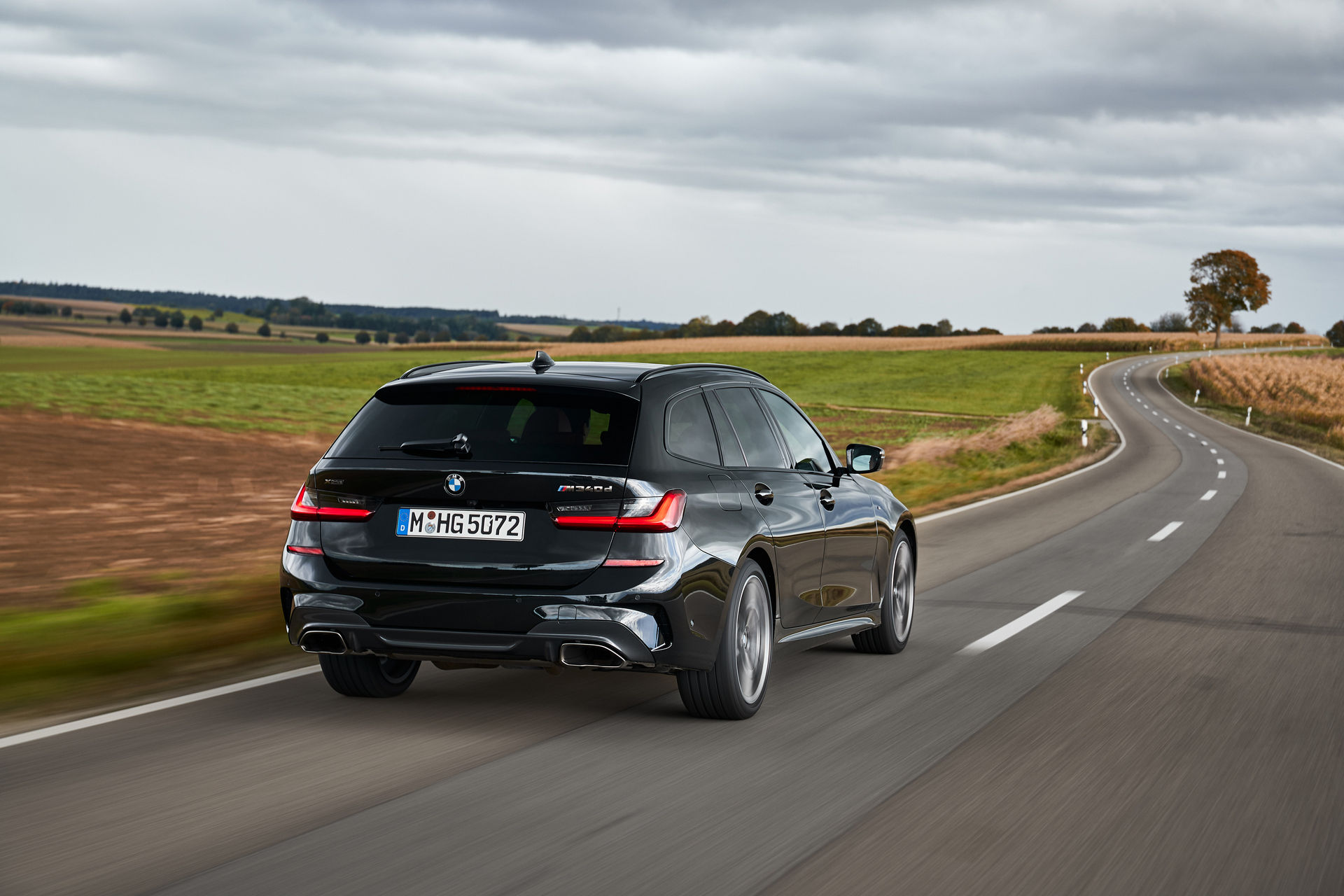 BMW’s New Diesel M340d xDrive Sedan And Touring Arrive With 335 HP