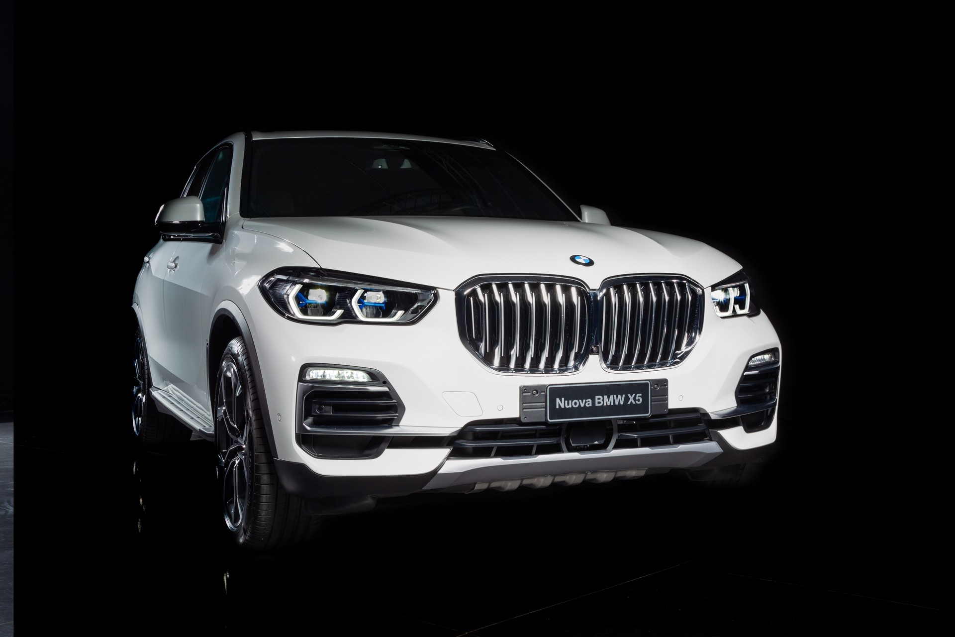 BMW And Alcantara Team Up For Special X5 Timeless Edition