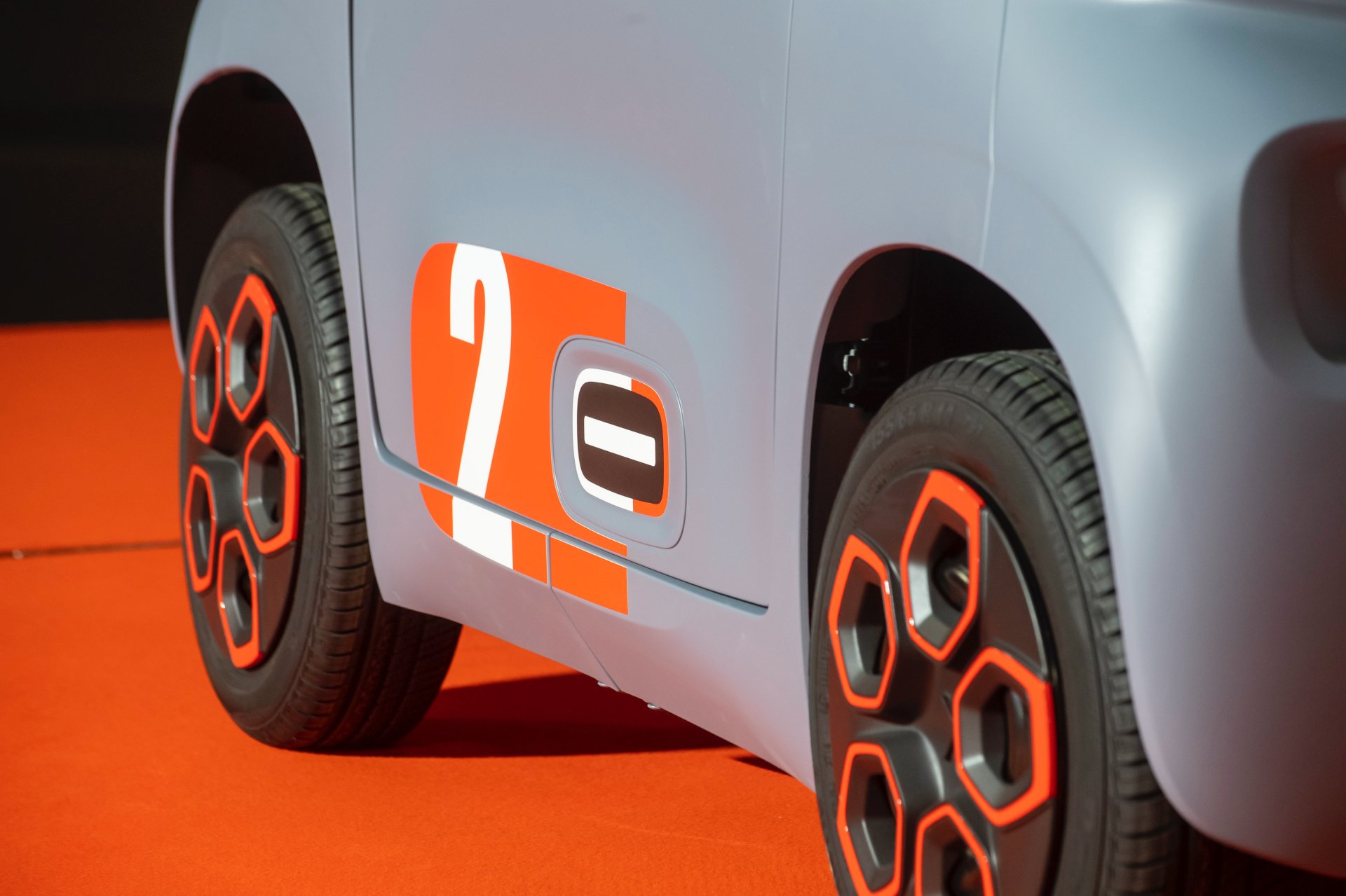 New Teeny Tiny Citroën Ami Electric Car Can Be Had For A Teeny Weeny €20 ($22) Α Month