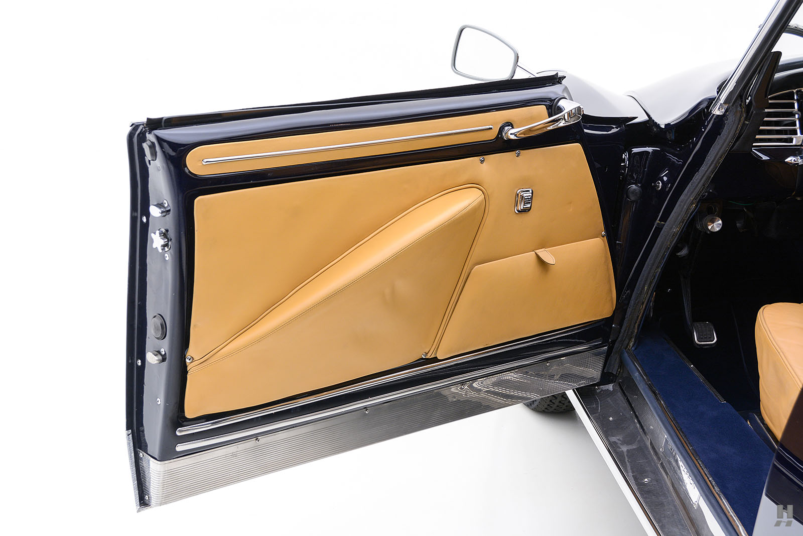 Ultra Rare 1965 Citroen DS21 Concorde From Chapron Is Gorgeous But Is It Worth $189,500?