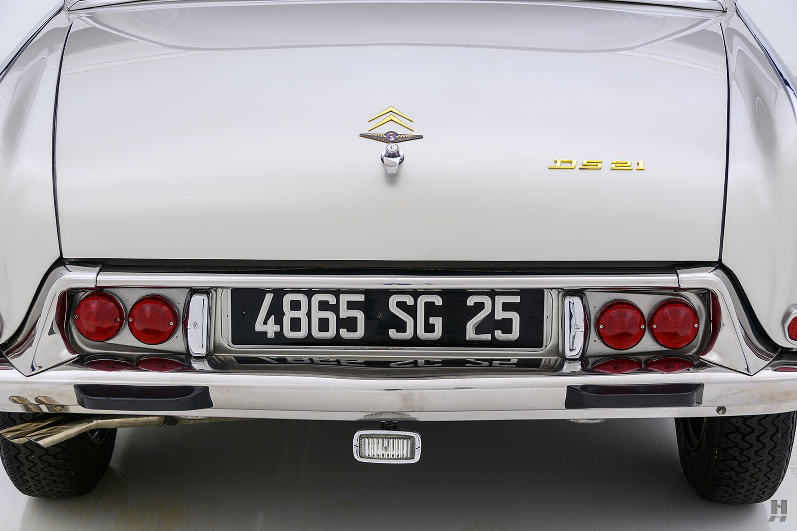 Ultra Rare 1965 Citroen DS21 Concorde From Chapron Is Gorgeous But Is It Worth $189,500?