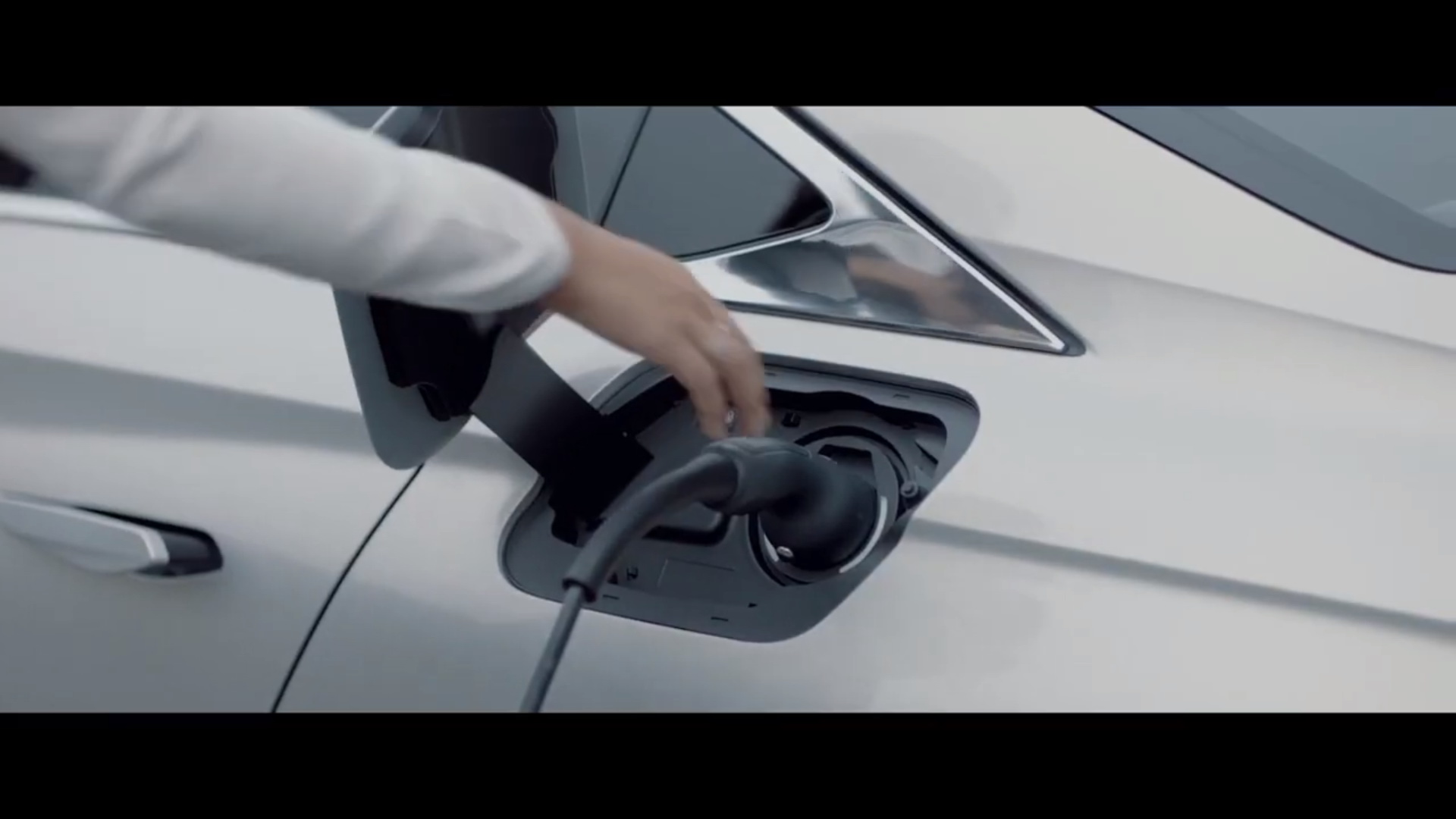 DS9 Is France’s Newest Flagship Sedan And It’s Based On The Peugeot 508 L