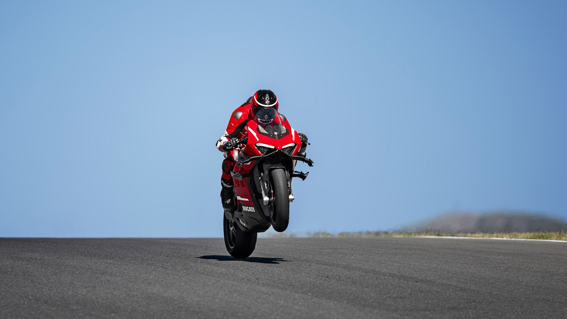 Limited-Run Ducati Superleggera V4 Has 231 HP And Weighs Just 335 lbs (152 kg)