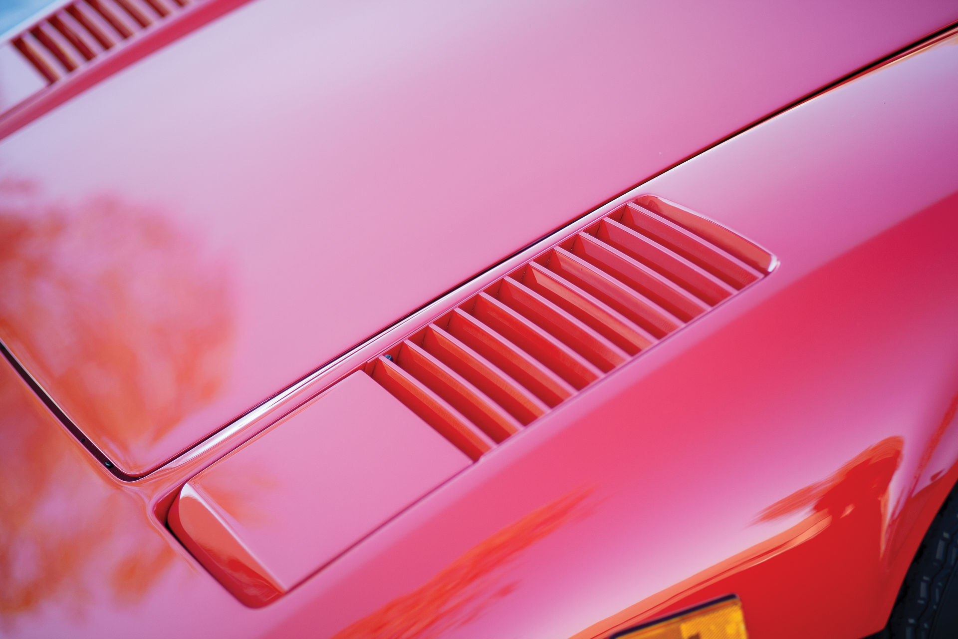 Rare 1976 Ferrari 308 GTB Vetroresina Has A Fiberglass Body