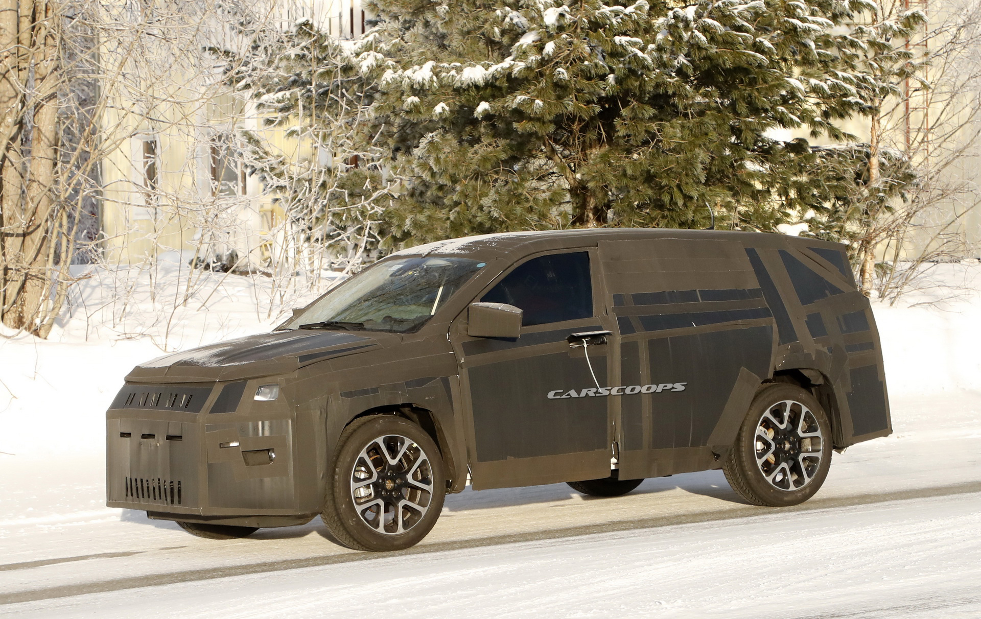 Mystery SUV Caught During Testing, Could Be South America’s Rumored Fiat Toro SUV