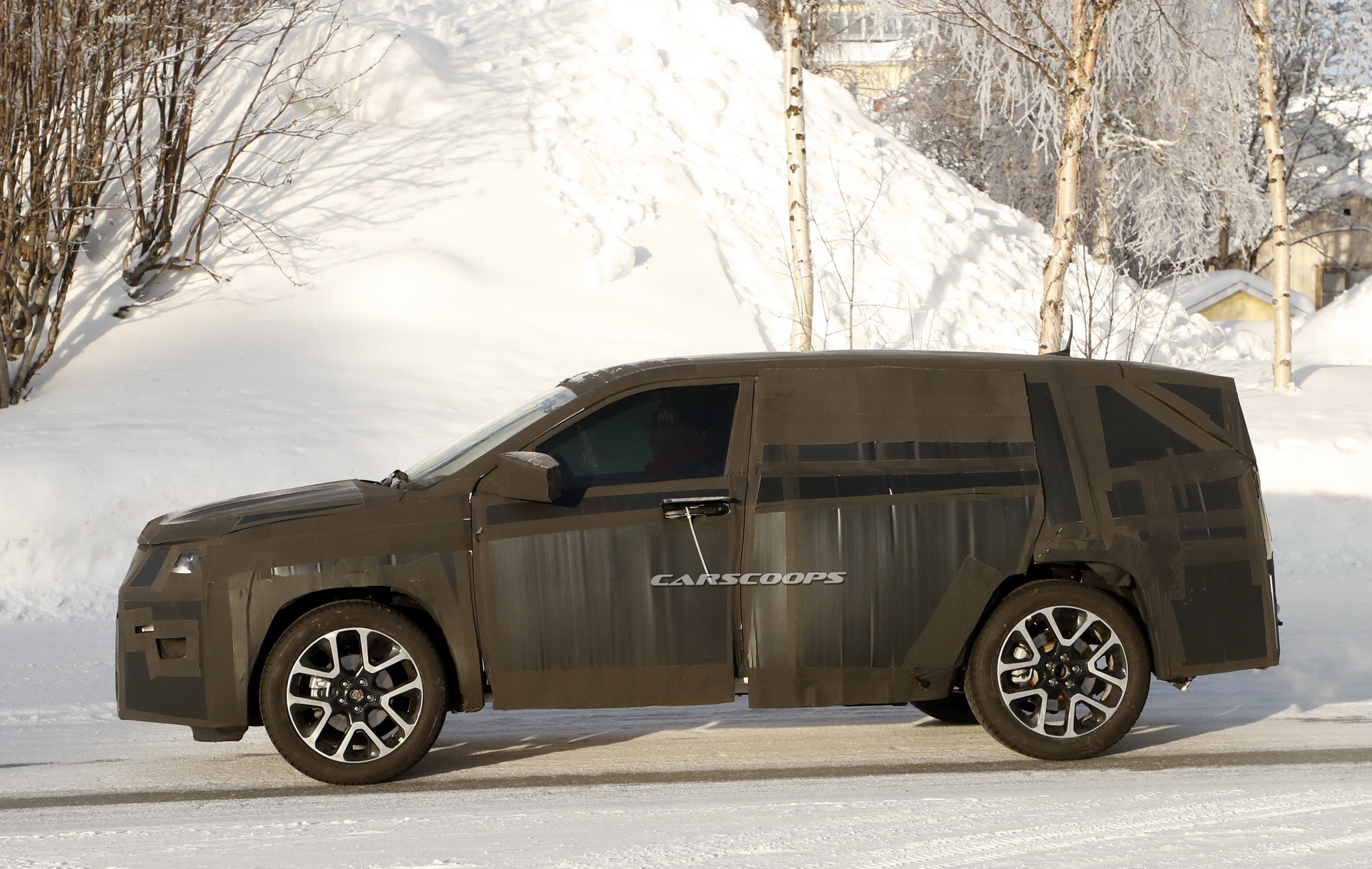 Mystery SUV Caught During Testing, Could Be South America’s Rumored Fiat Toro SUV