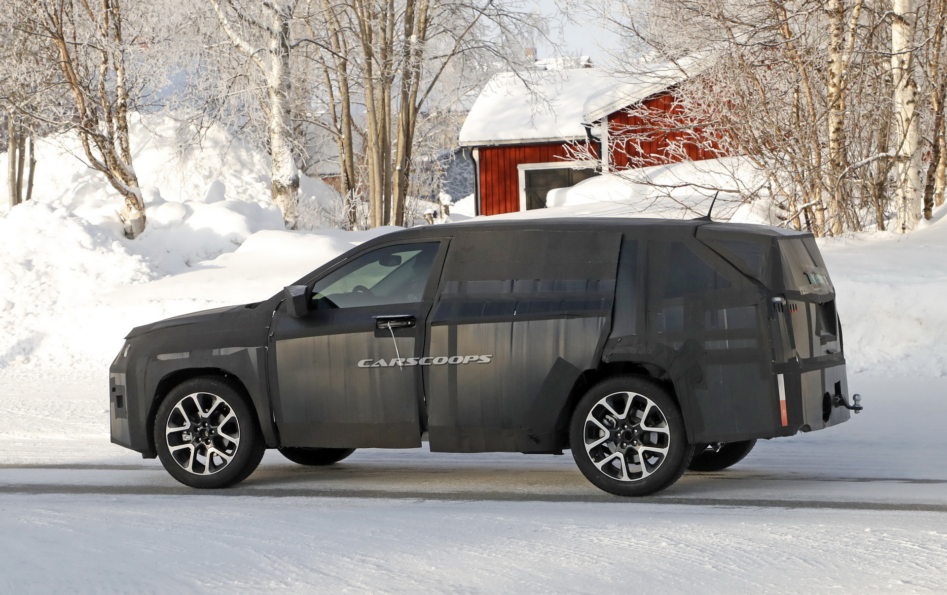 Mystery SUV Caught During Testing, Could Be South America’s Rumored Fiat Toro SUV