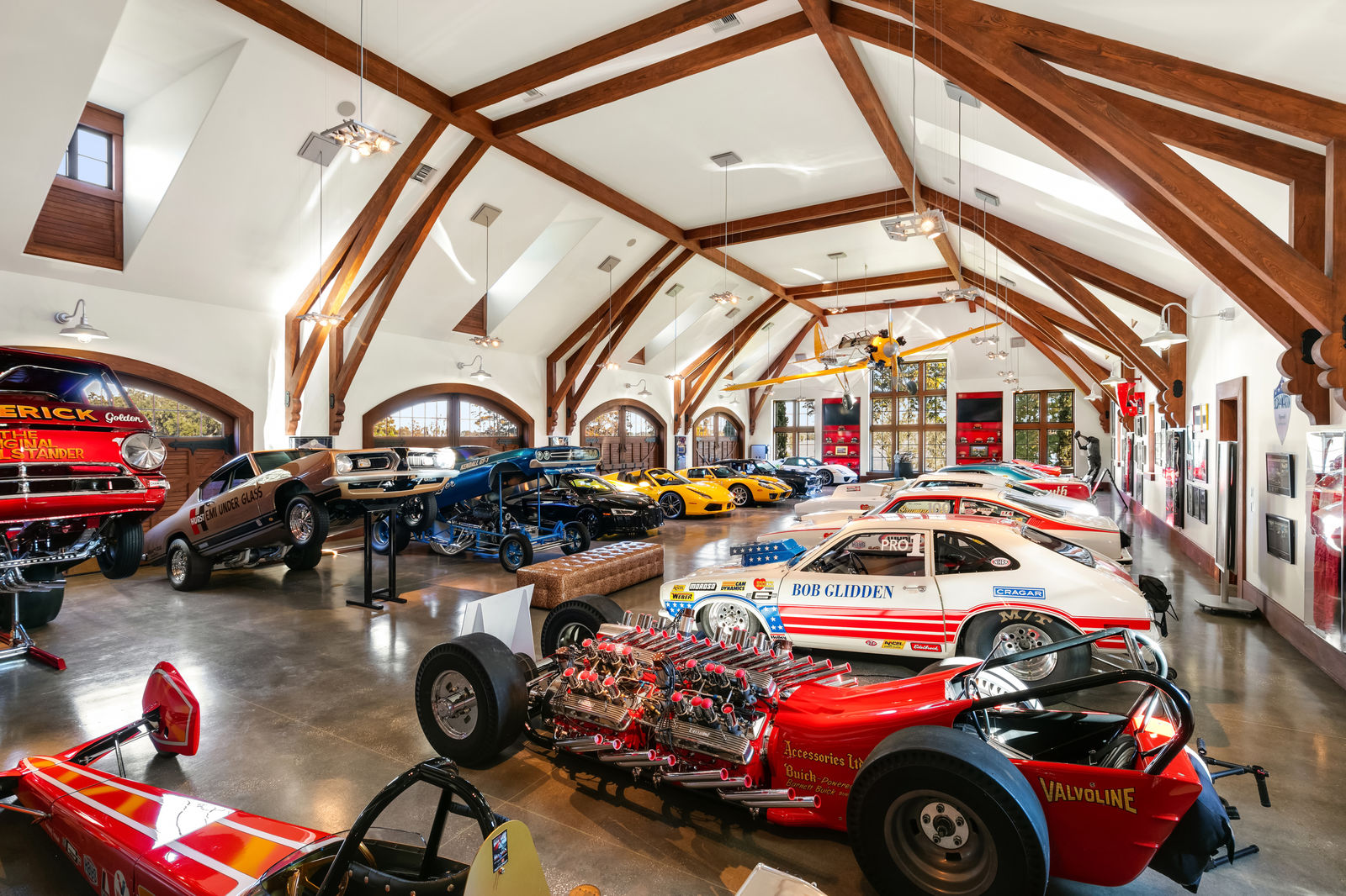  17 5 Million Mansion Has A 20 Car Garage And Private Go 