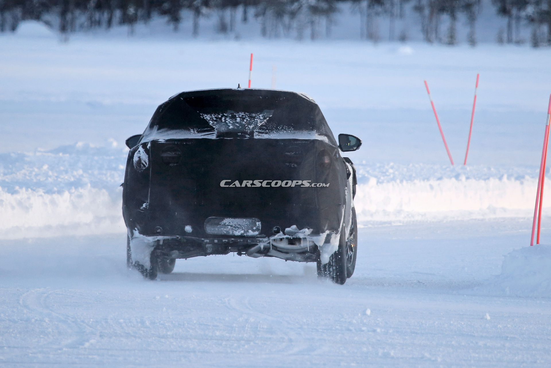 2021 Hyundai Santa Cruz Makes Another Outing Under Thick Camouflage