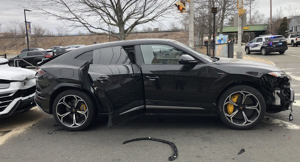  Kids Steal Two Lamborghini Urus’ From Dealership, End Up Crashing Them Into Each Other