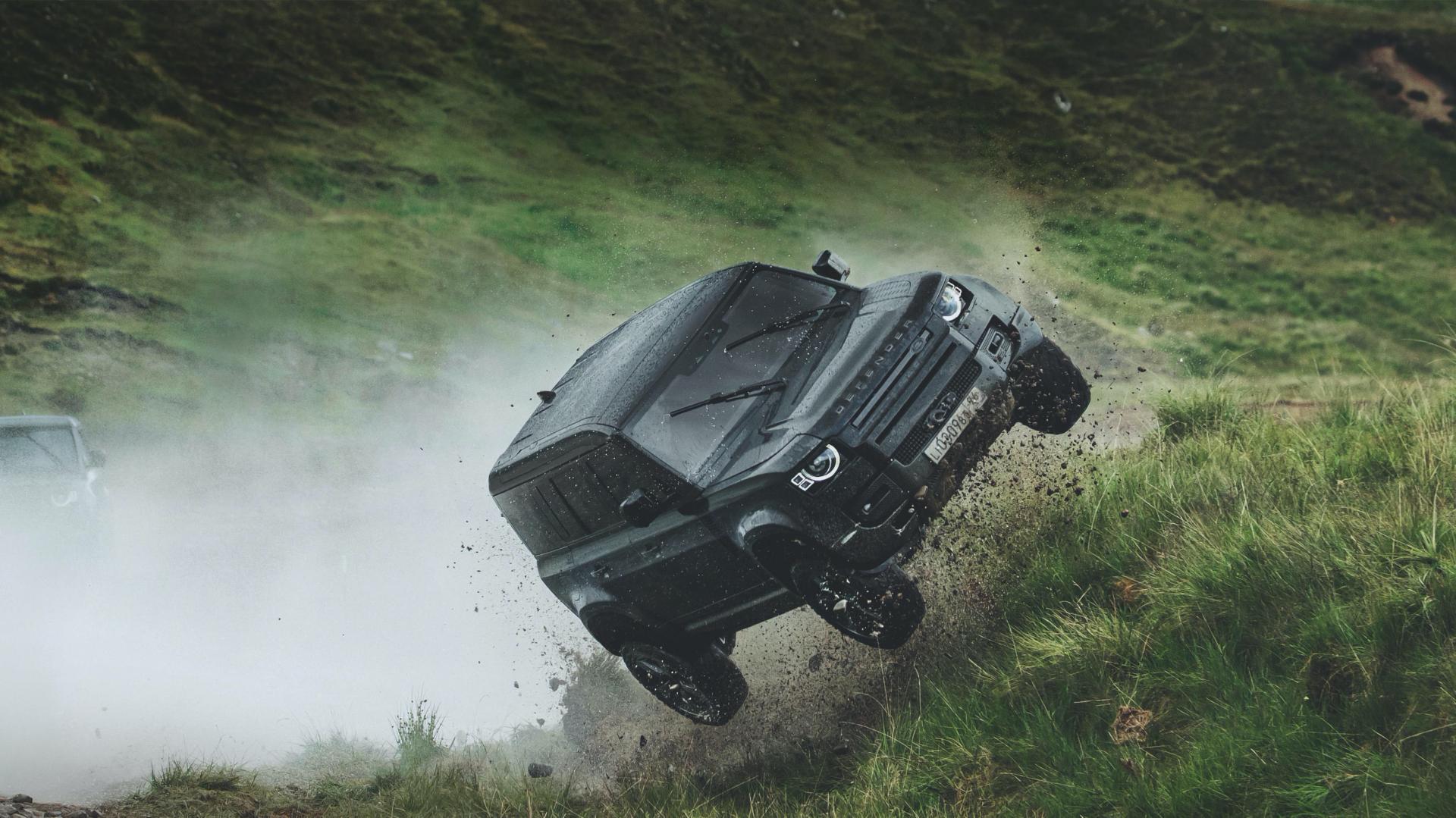 Watch New Land Rover Defender Perform Crazy Stunts In ‘No Time To Die’
