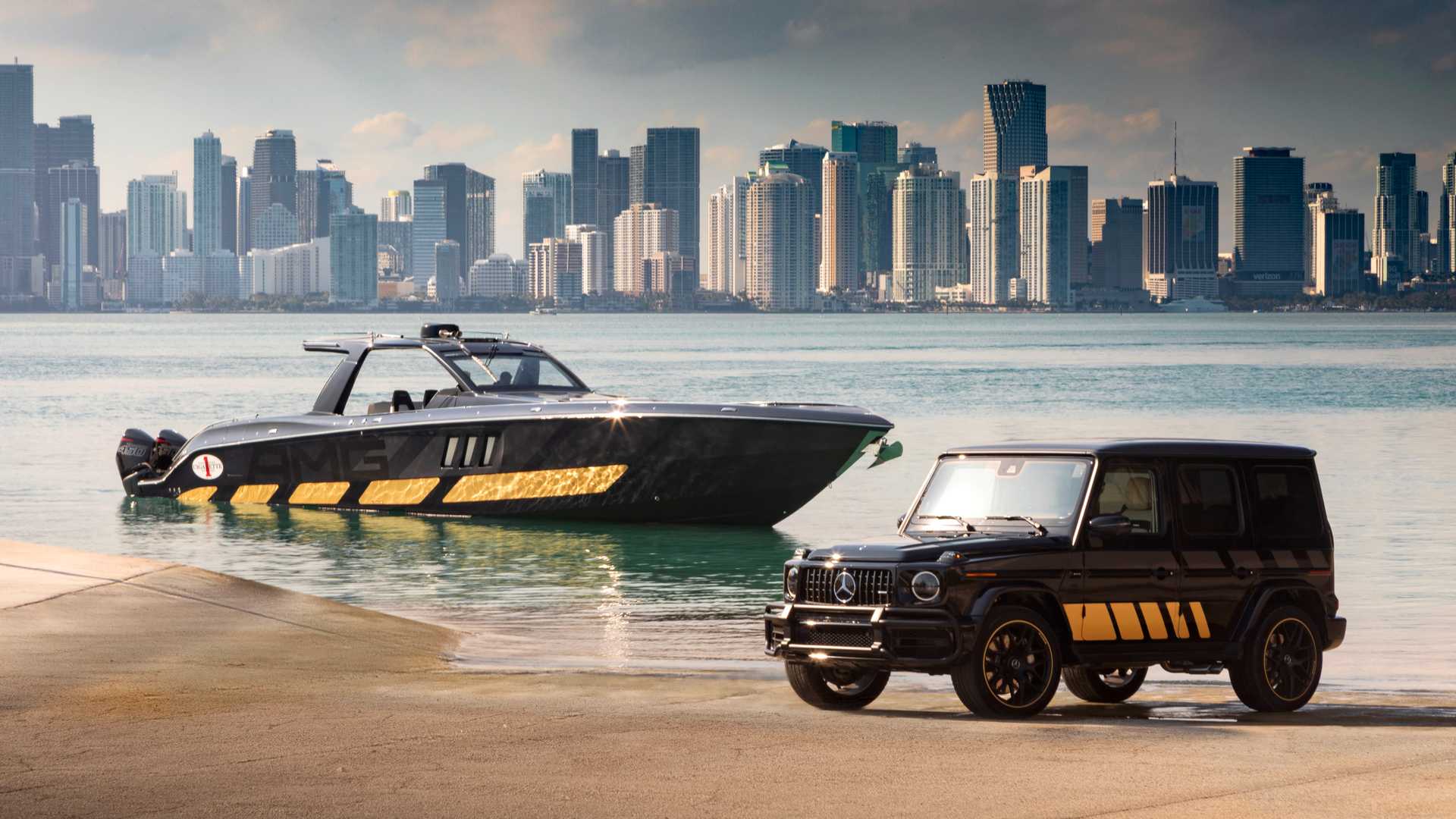 Mercedes-AMG And Cigarette Racing Release 2,700 HP Boat, Matching G63