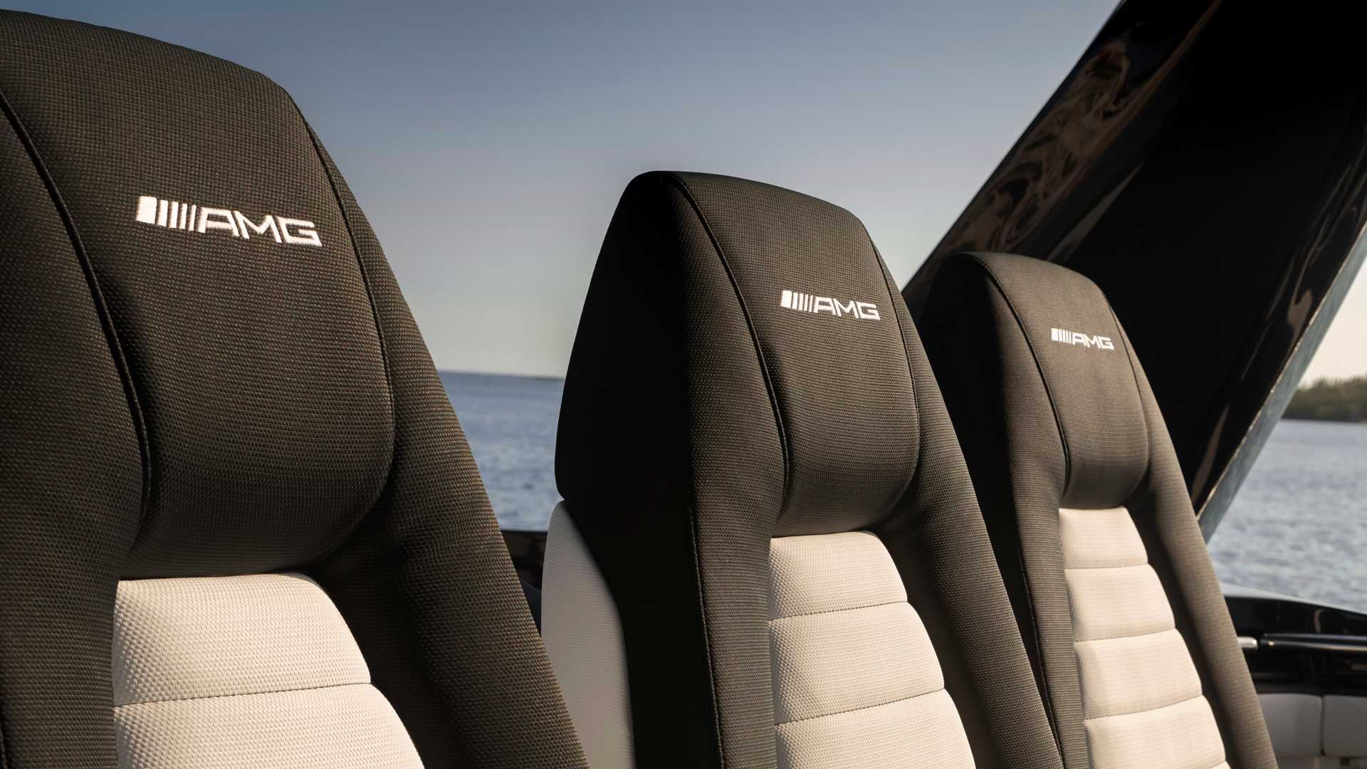 Mercedes-AMG And Cigarette Racing Release 2,700 HP Boat, Matching G63