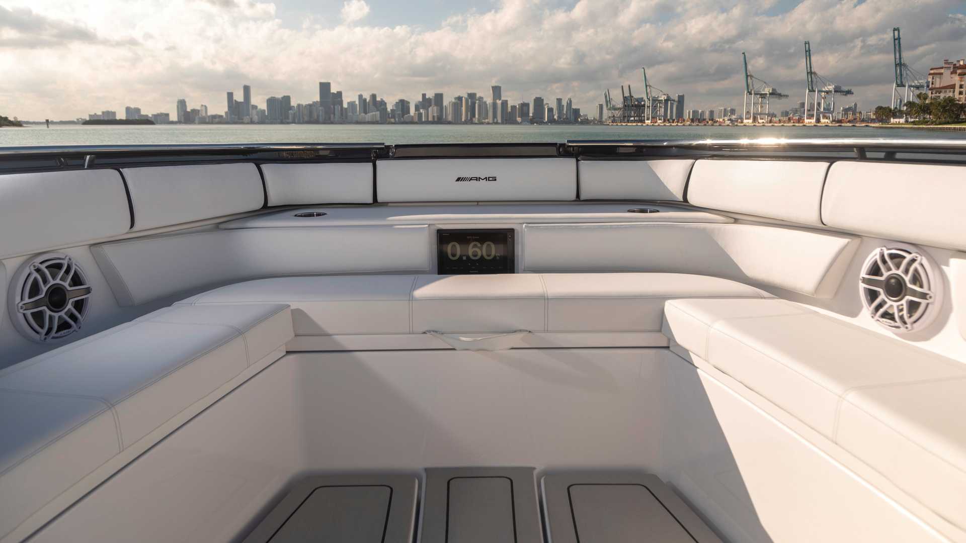 Mercedes-AMG And Cigarette Racing Release 2,700 HP Boat, Matching G63