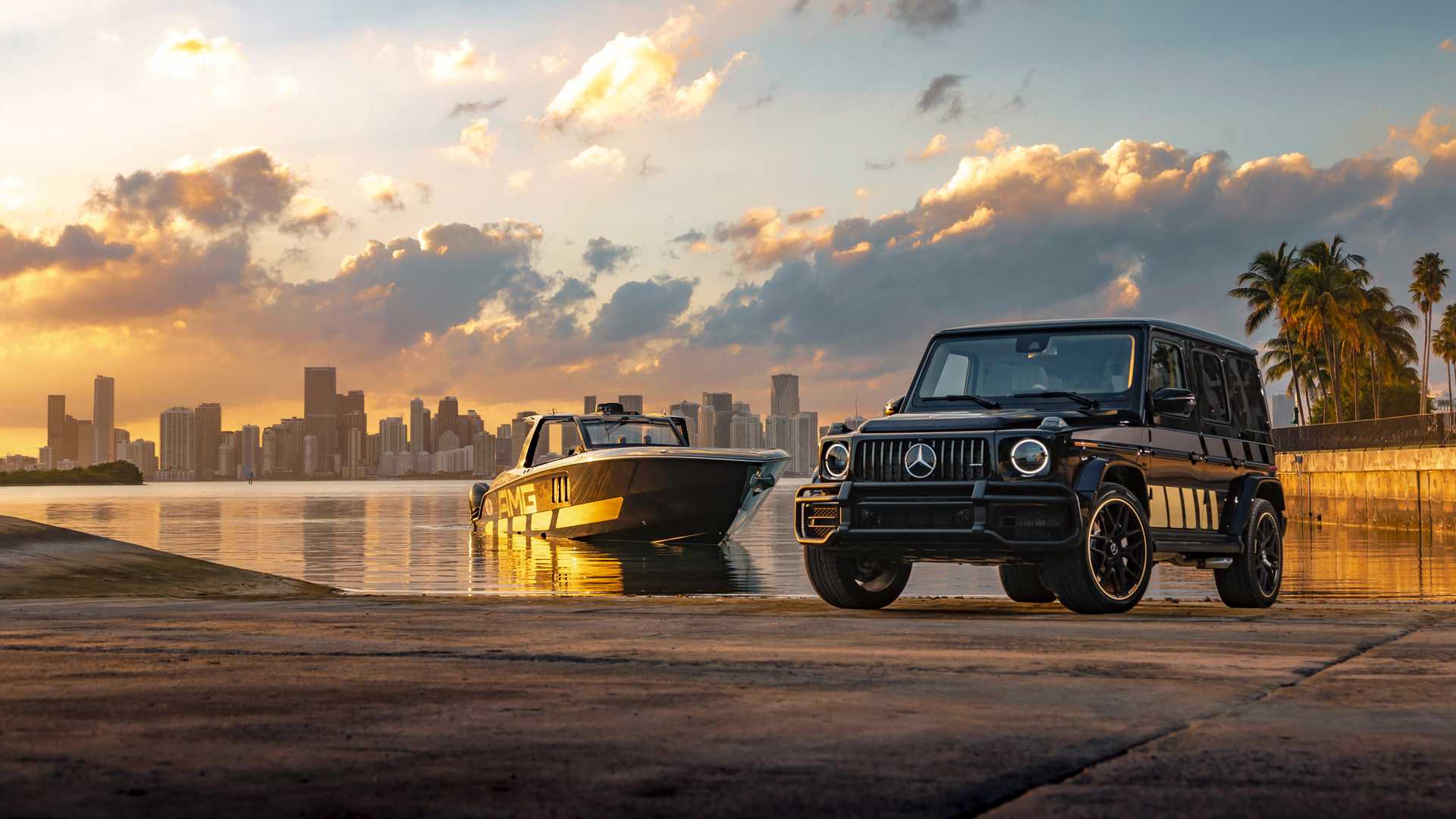 Mercedes-AMG And Cigarette Racing Release 2,700 HP Boat, Matching G63