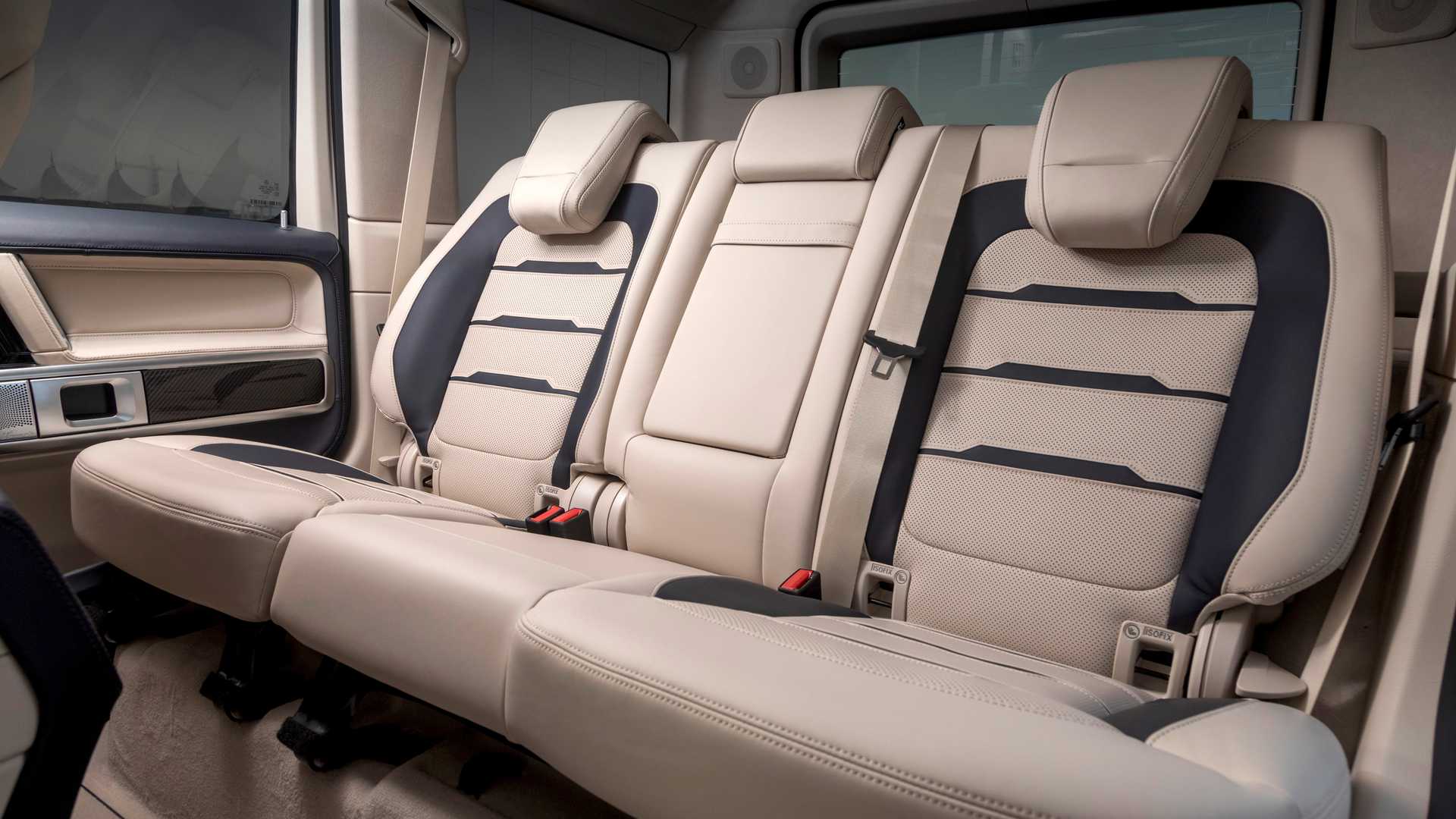 Mercedes-AMG And Cigarette Racing Release 2,700 HP Boat, Matching G63