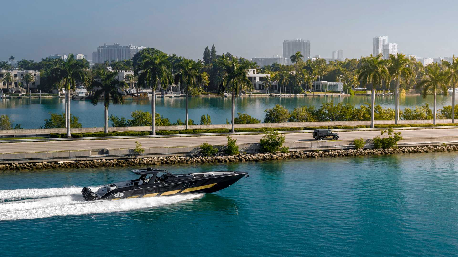 Mercedes-AMG And Cigarette Racing Release 2,700 HP Boat, Matching G63