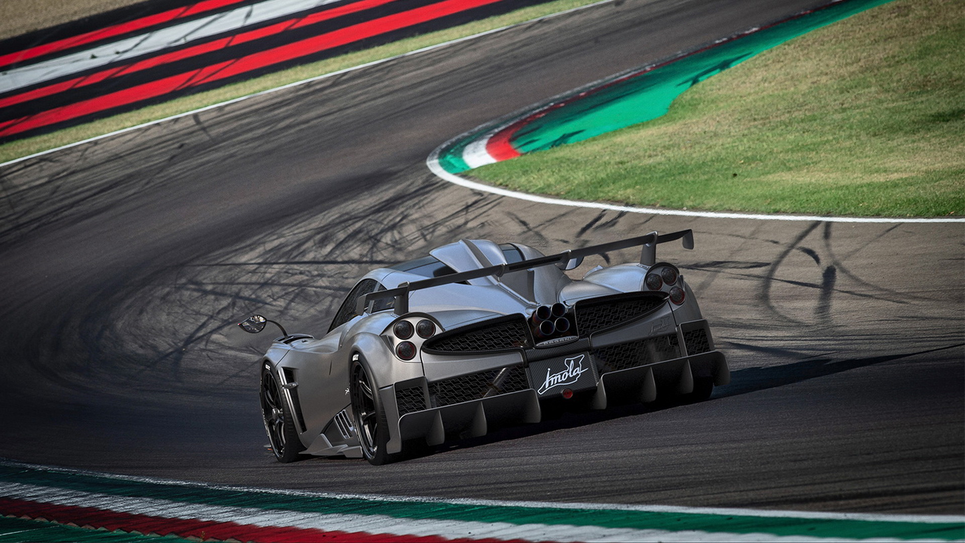 Is The Pagani Huayra R Getting A NA V12 With Over 900 HP?