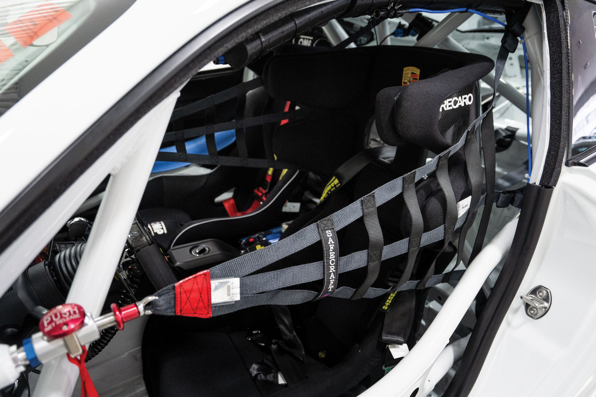 Brand New Porsche 911 GT2 RS Clubsport Is A Track-Day Enthusiast’s Wet Dream