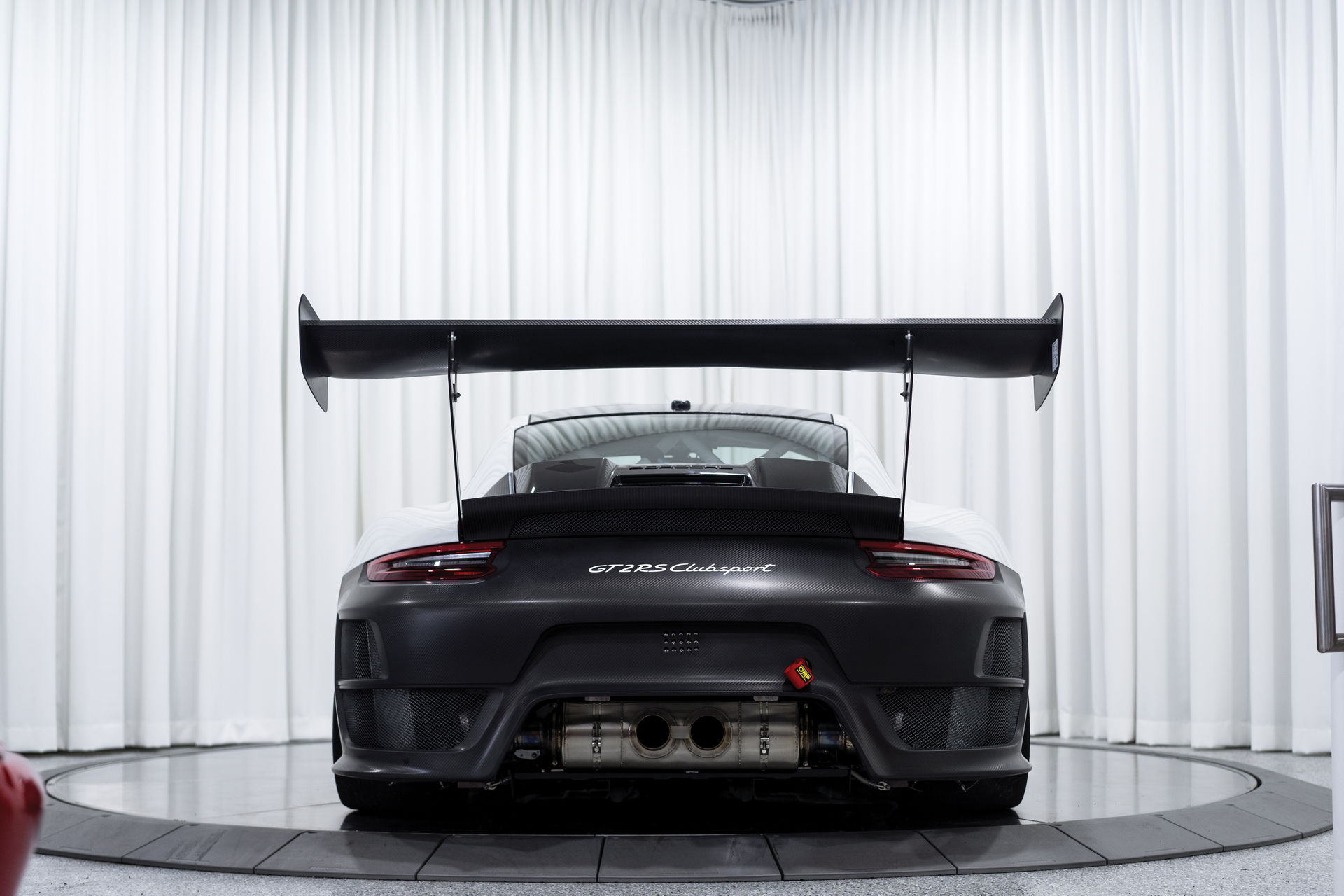 Brand New Porsche 911 GT2 RS Clubsport Is A Track-Day Enthusiast’s Wet Dream