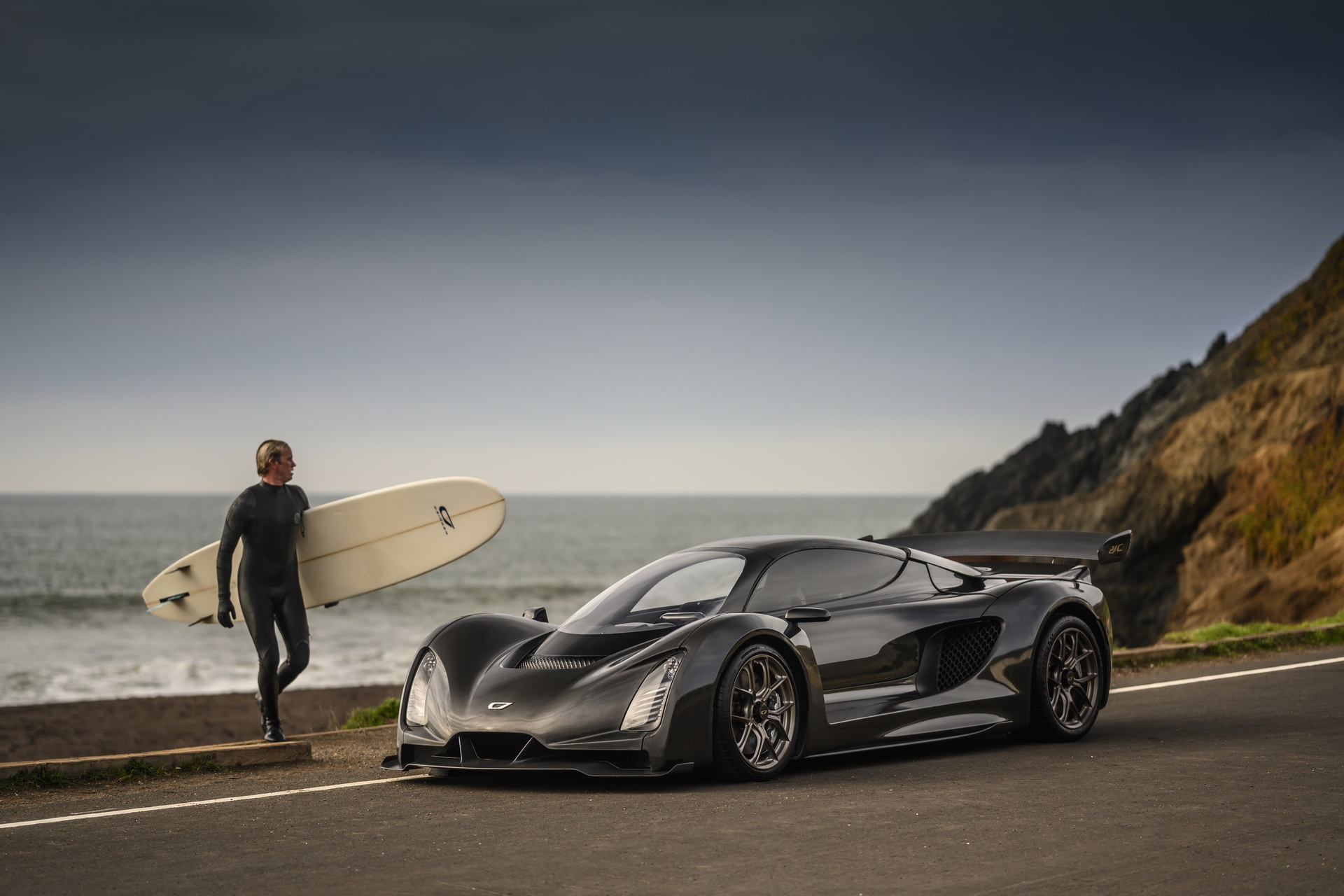 Czinger 21C Claims A Faster 0-400-0 Km/h Time Than Koenigsegg Regera (New Photos)
