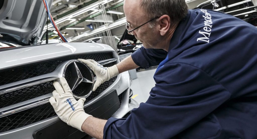 Daimler Halts Delivery And Registration Of Certain Diesel Models