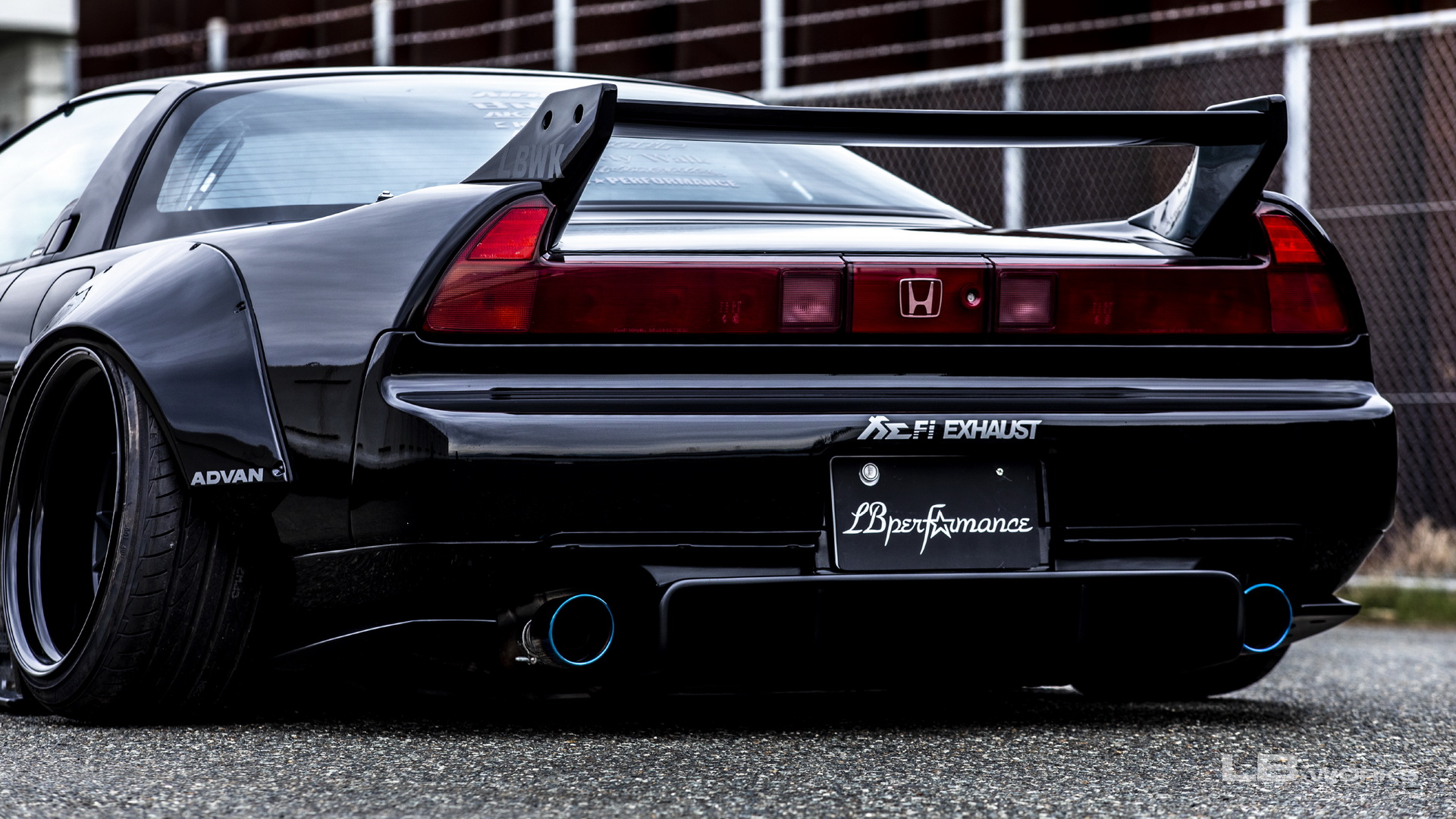 Original Honda / Acura NSX Tucks Away Sleek Styling Under Liberty Walk’s Flamboyant Body Kit
