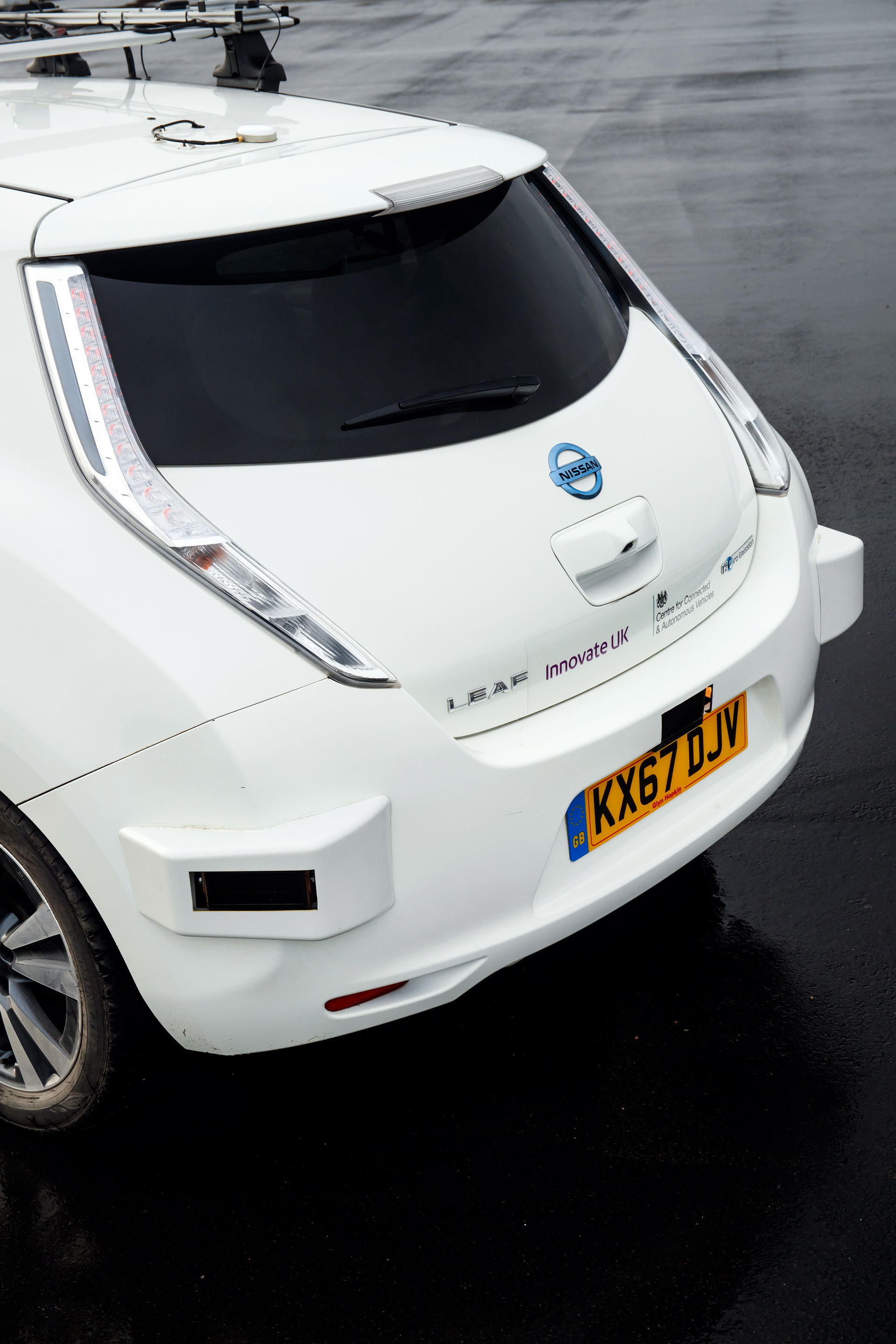 Autonomous Nissan Leaf Completes 230-Mile Journey Across UK