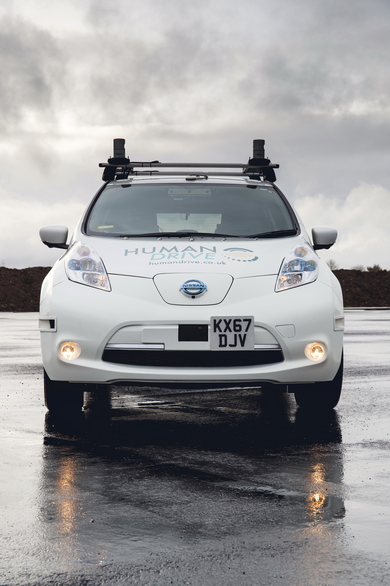 Autonomous Nissan Leaf Completes 230-Mile Journey Across UK