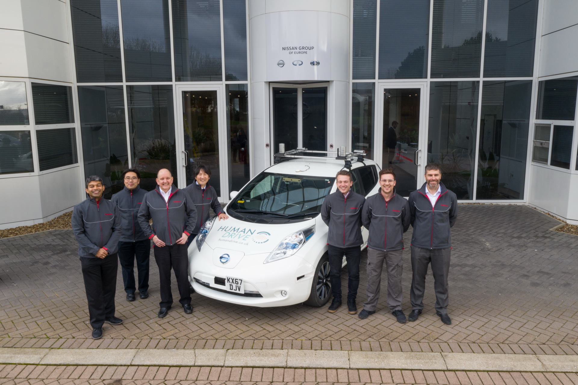Autonomous Nissan Leaf Completes 230-Mile Journey Across UK