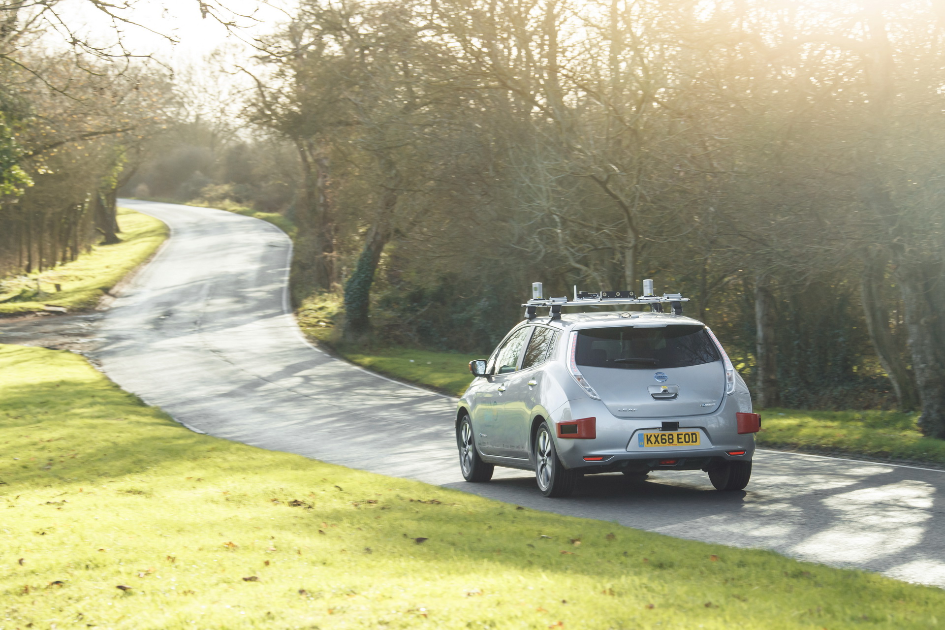 Autonomous Nissan Leaf Completes 230-Mile Journey Across UK