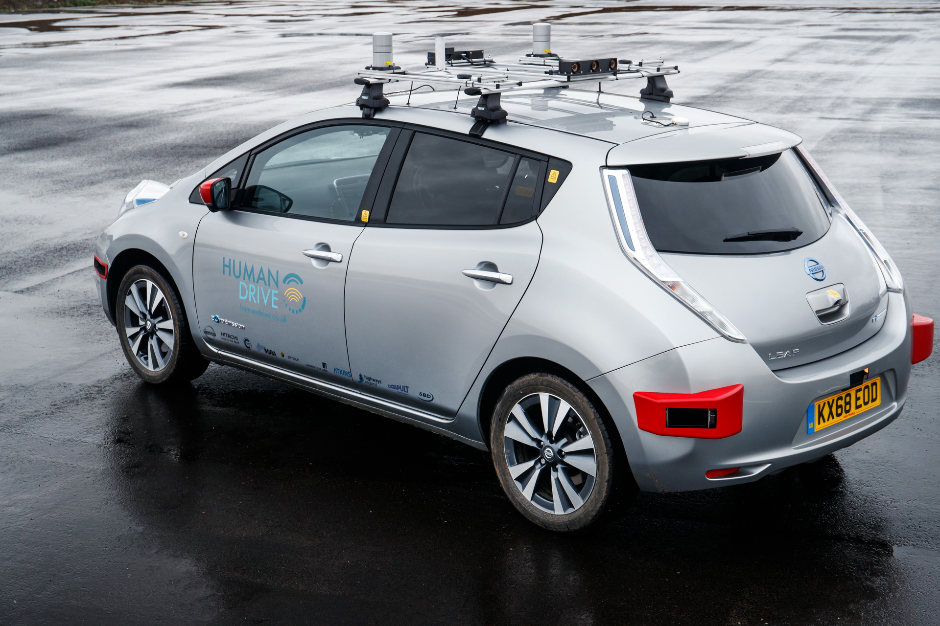 Autonomous Nissan Leaf Completes 230-Mile Journey Across UK