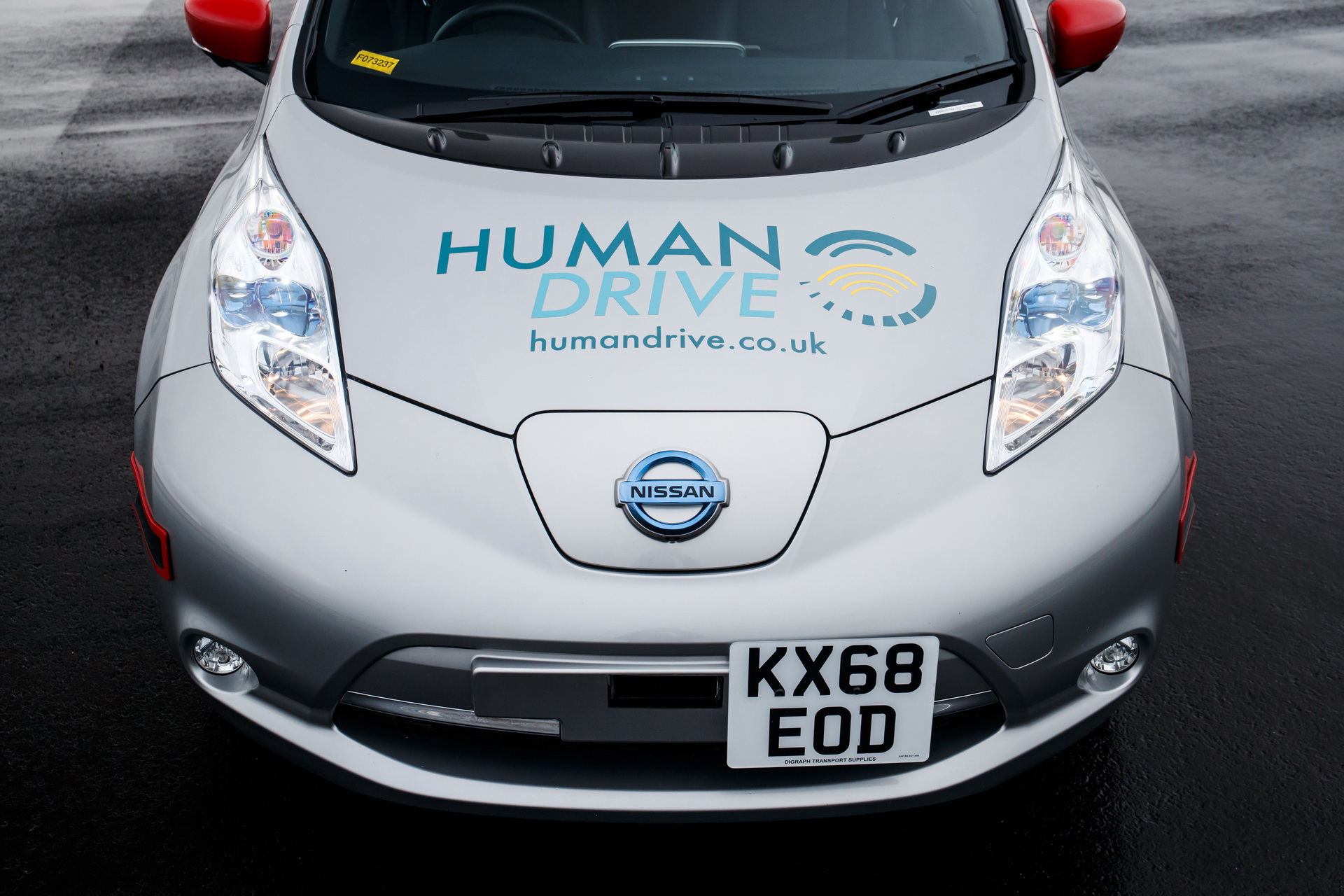 Autonomous Nissan Leaf Completes 230-Mile Journey Across UK