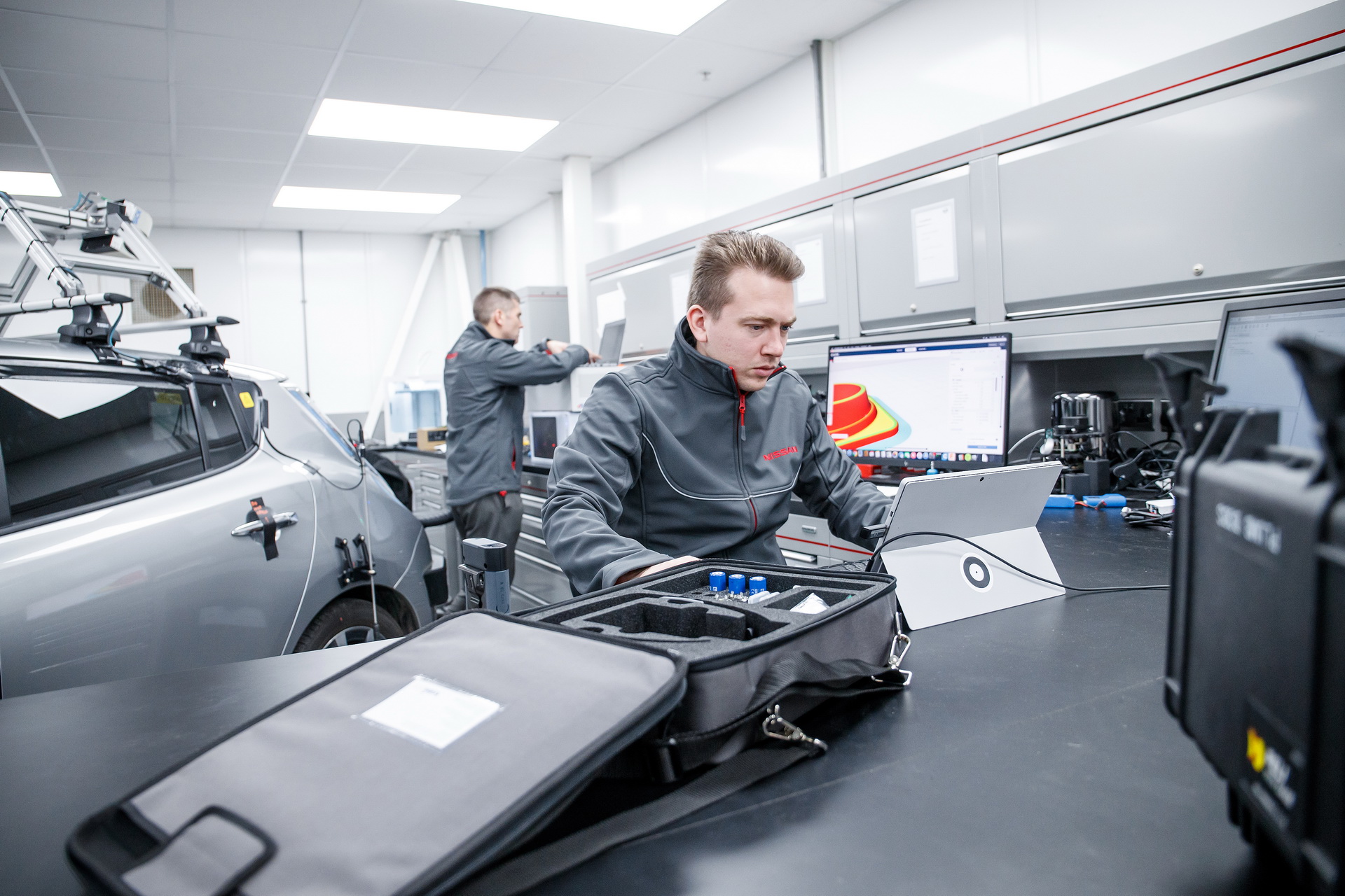 Autonomous Nissan Leaf Completes 230-Mile Journey Across UK