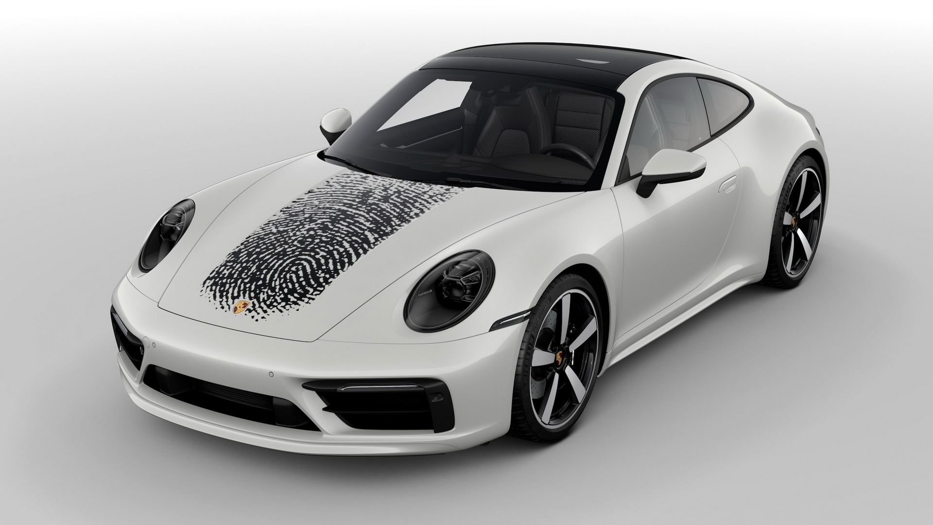 Porsche 911 Is A Huge Fingerprint Magnet, But Not The Way You Would’ve Imagined