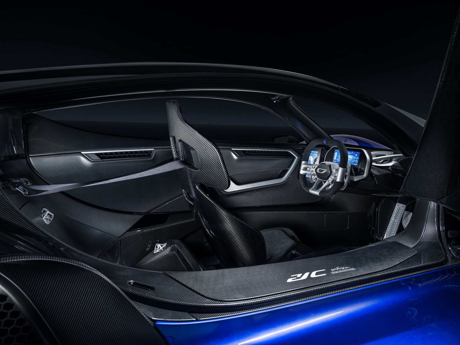 Czinger 21C Premieres In London, Can Do The Quarter-Mile In 8.1 Seconds