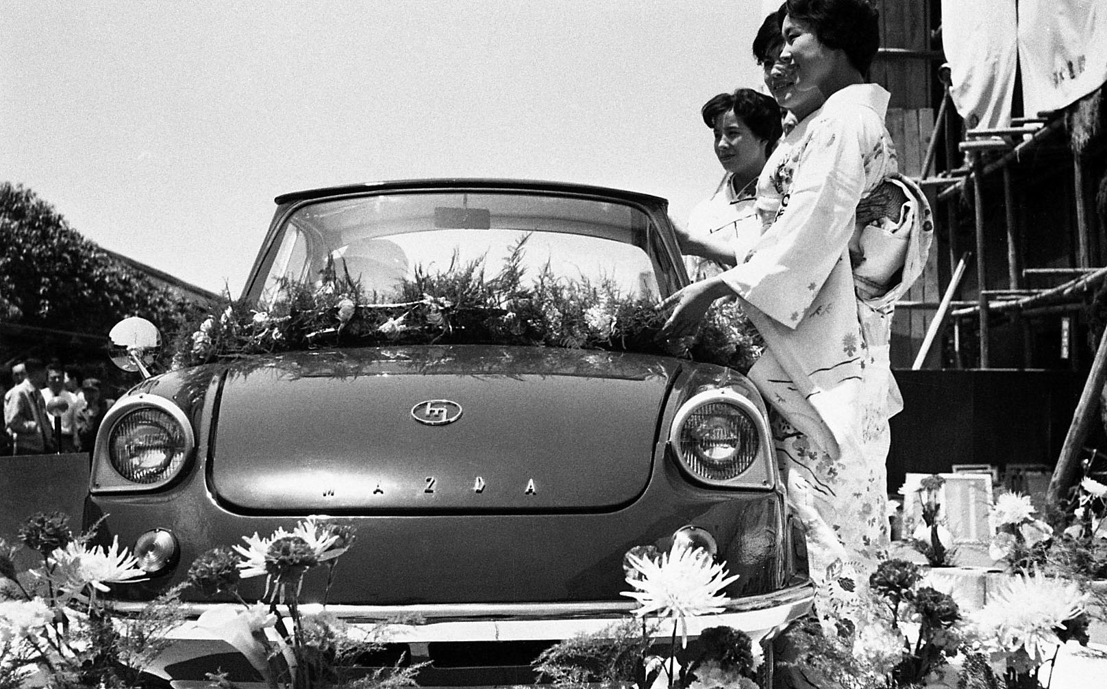 Flashback: The R360 Coupe Was Mazda’s First Car, A Four-Seater Weighing As Much As A Bike