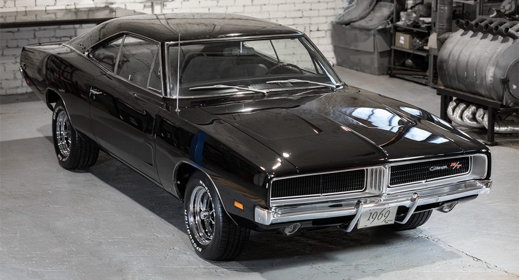 Restored 1969 Dodge Charger R/T 440 Looks Better Than New