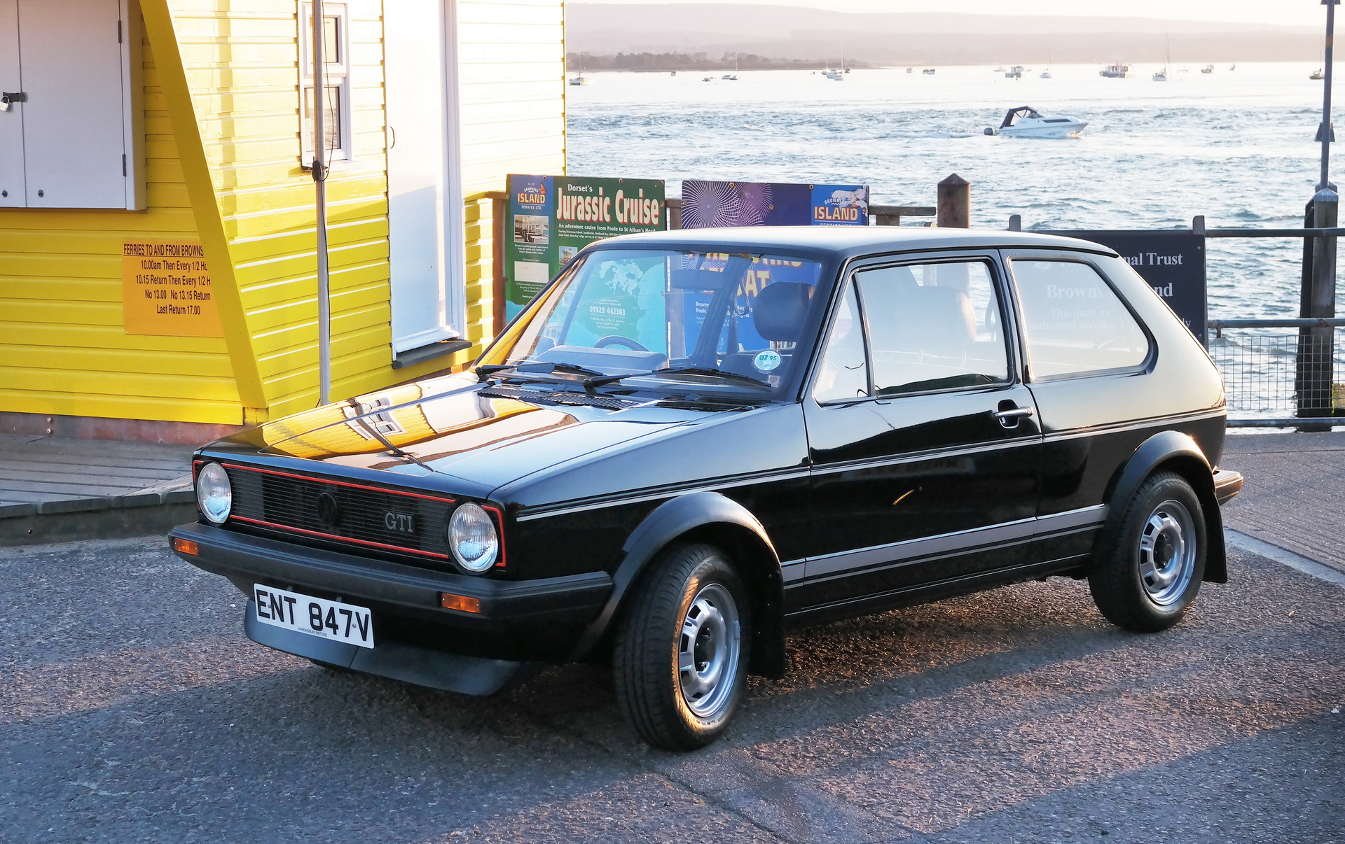 Altaar kiem Reinig de vloer Look All You Want, But You (Likely) Won't Find A Better Original VW Golf GTI  Mk1 On Sale Than This | Carscoops